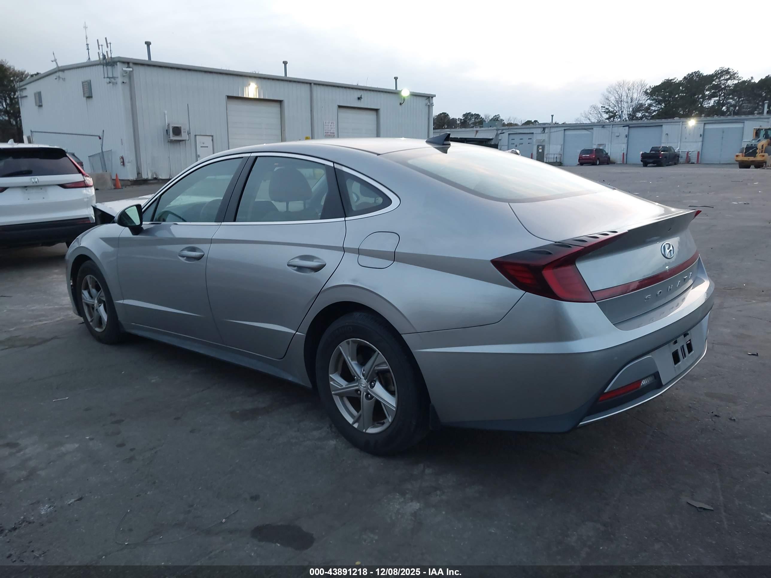 HYUNDAI SONATA image 3