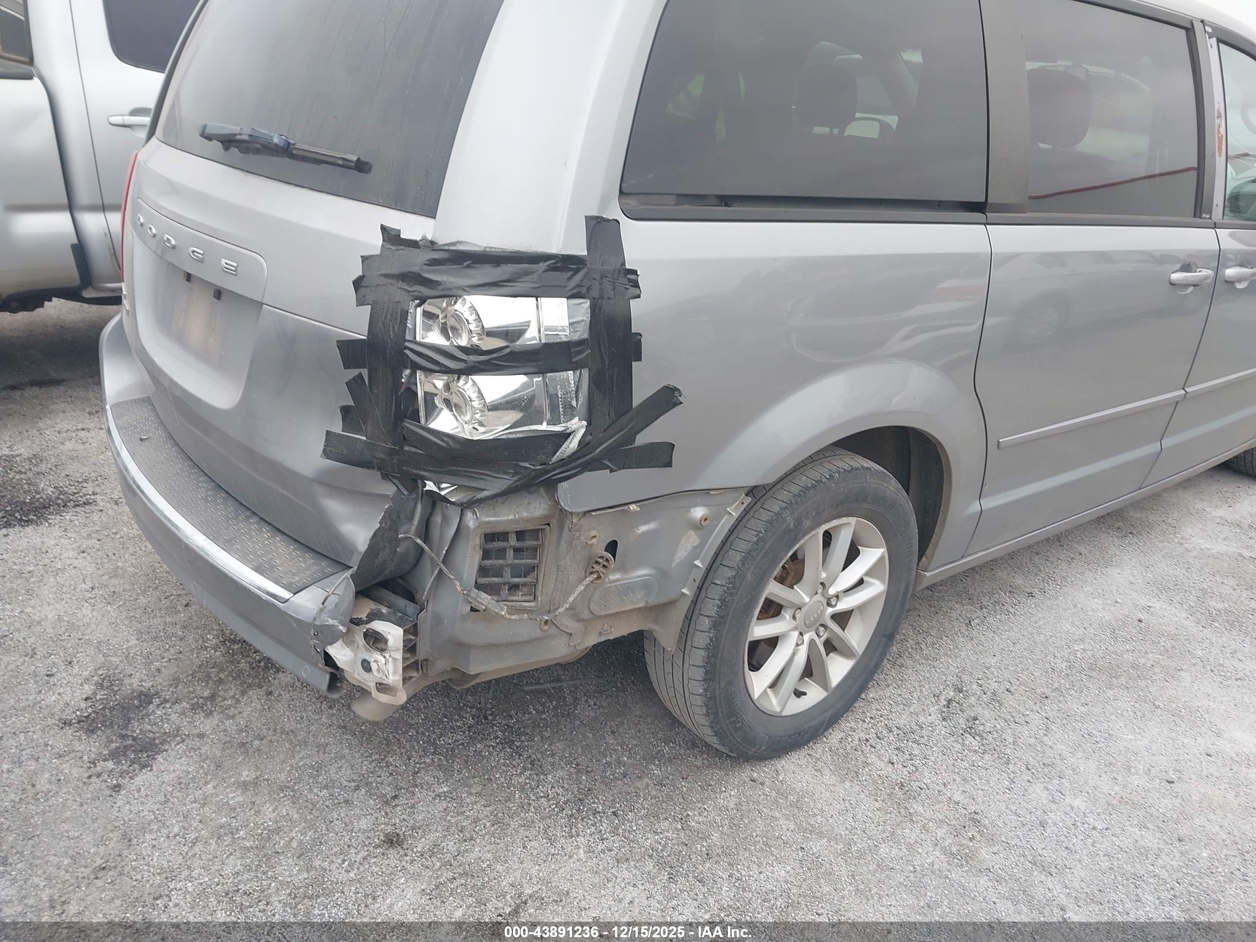 DODGE GRAND image 6