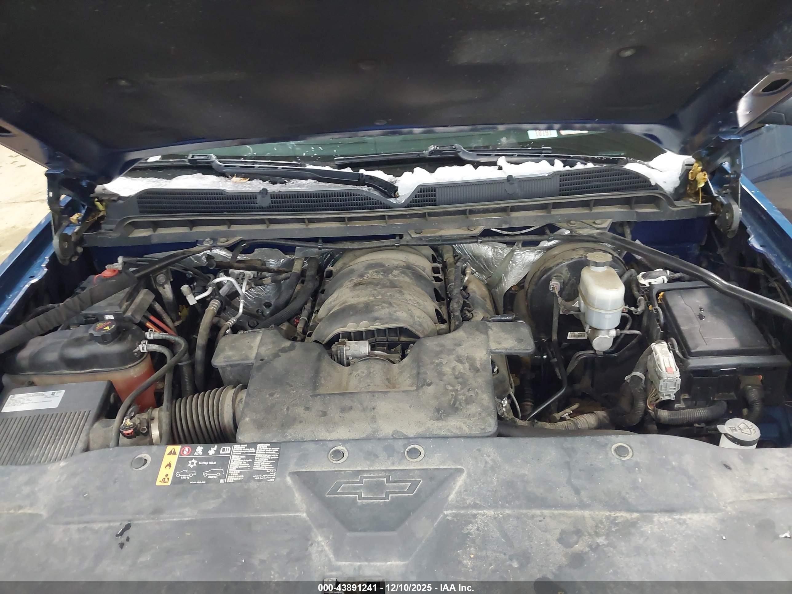 CHEVROLET SILVERADO image 10