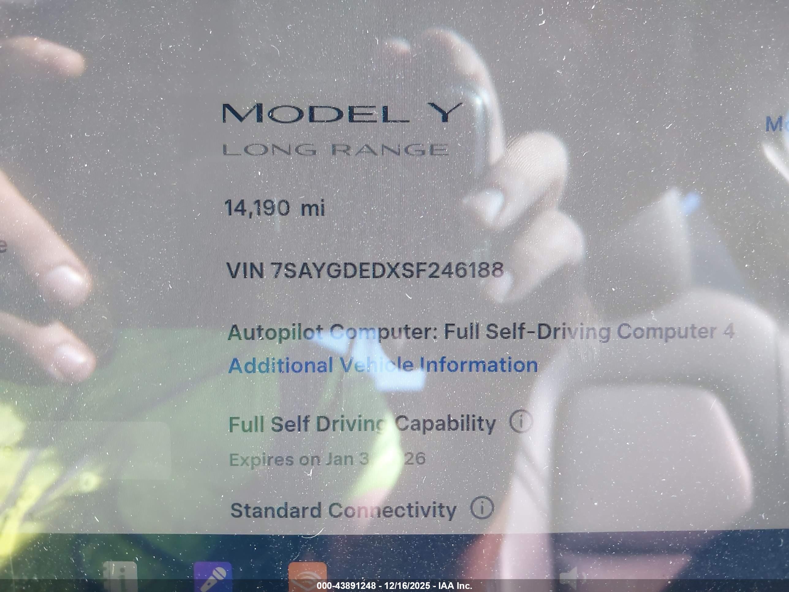 TESLA MODEL image 7