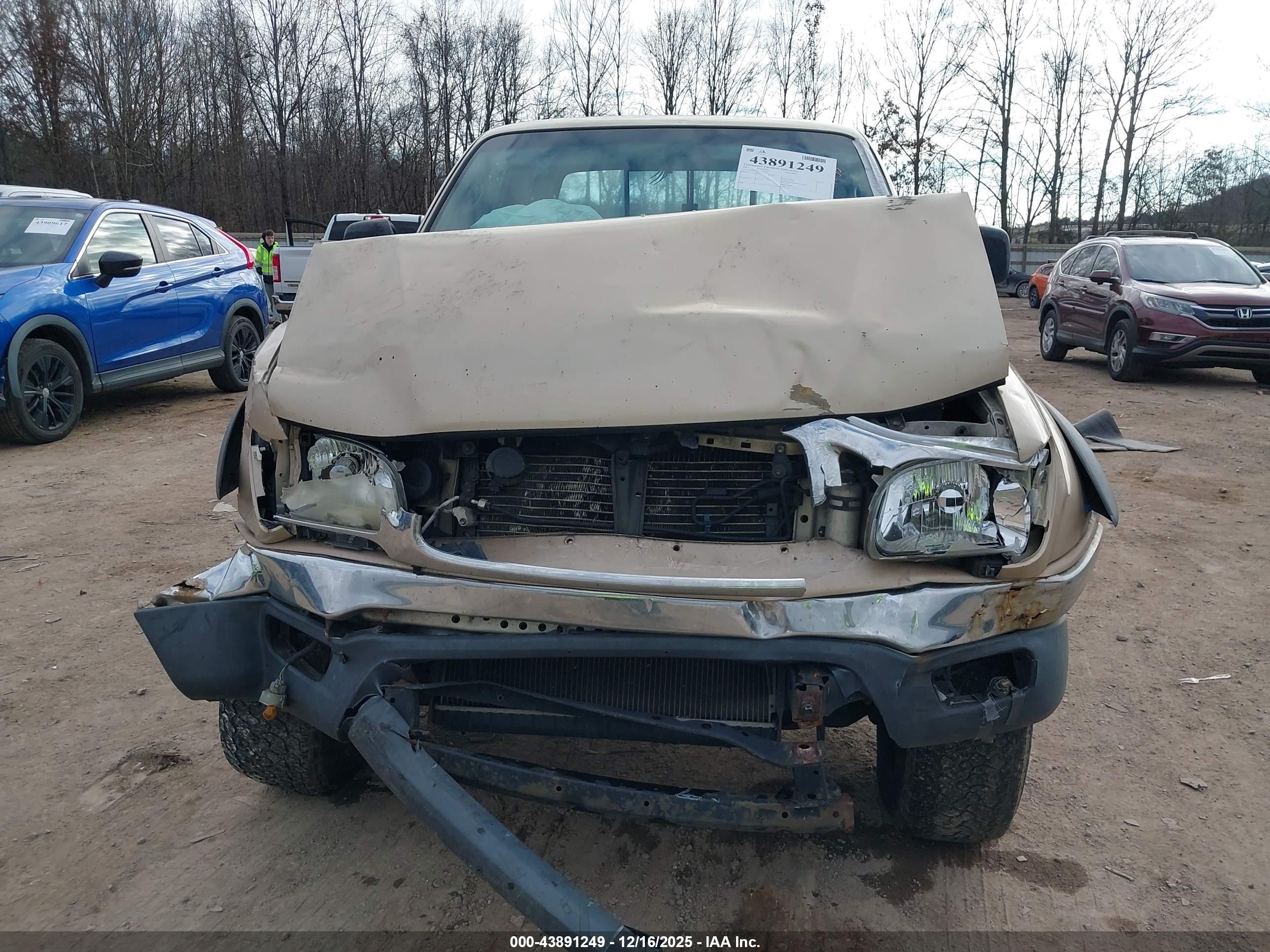 TOYOTA TACOMA image 6