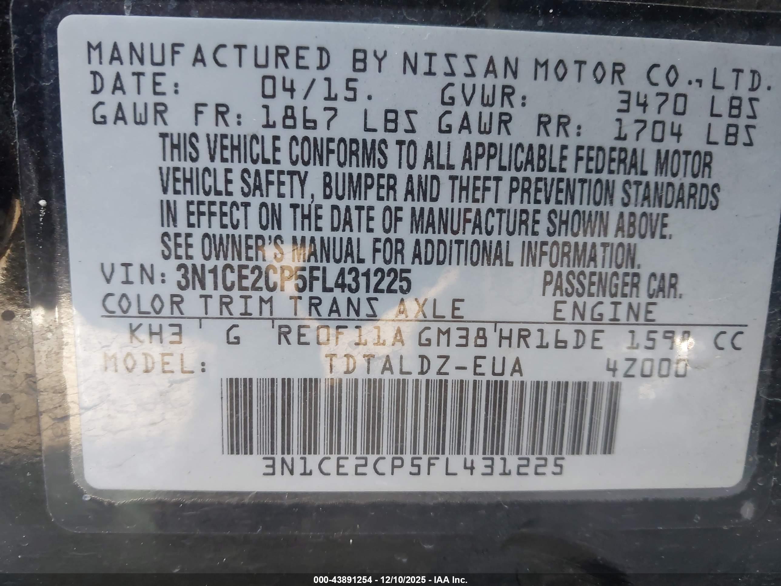 NISSAN VERSA image 9