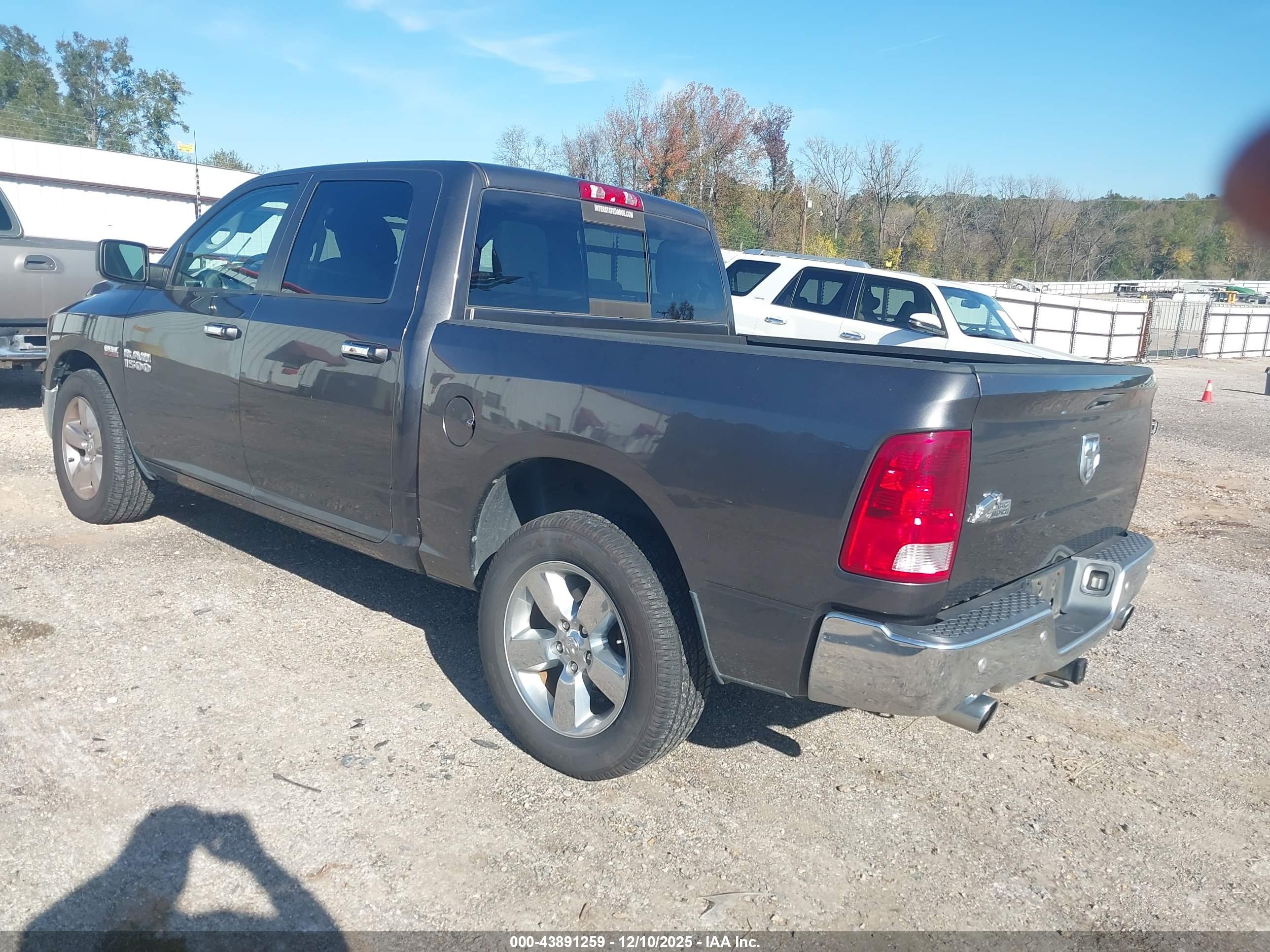 RAM 1500 image 3
