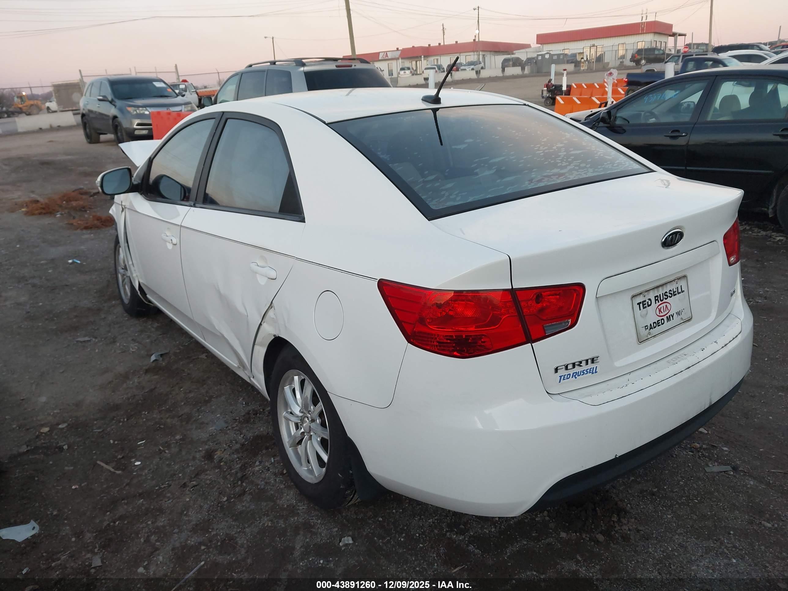 KIA FORTE image 3