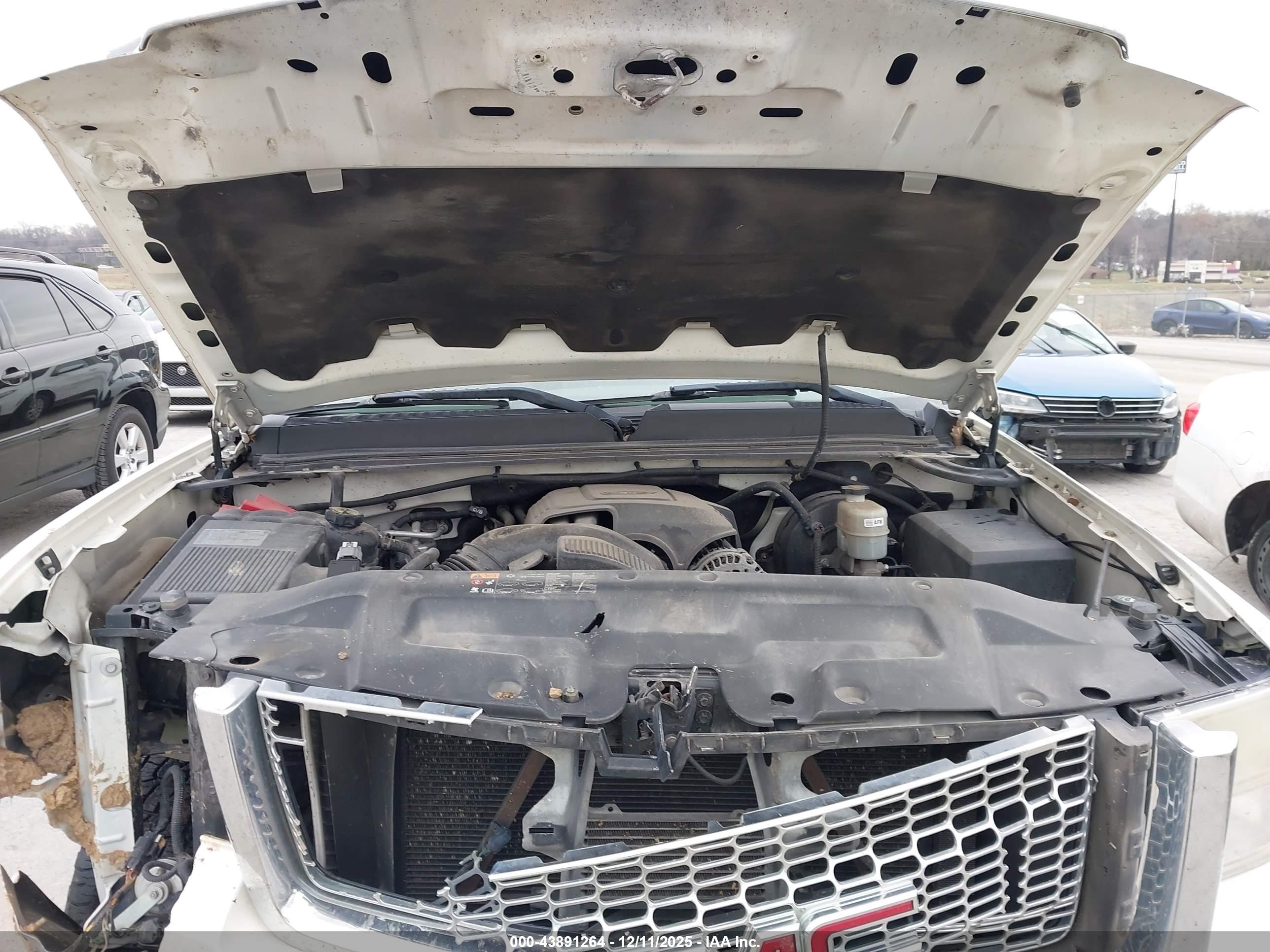 GMC SIERRA image 10