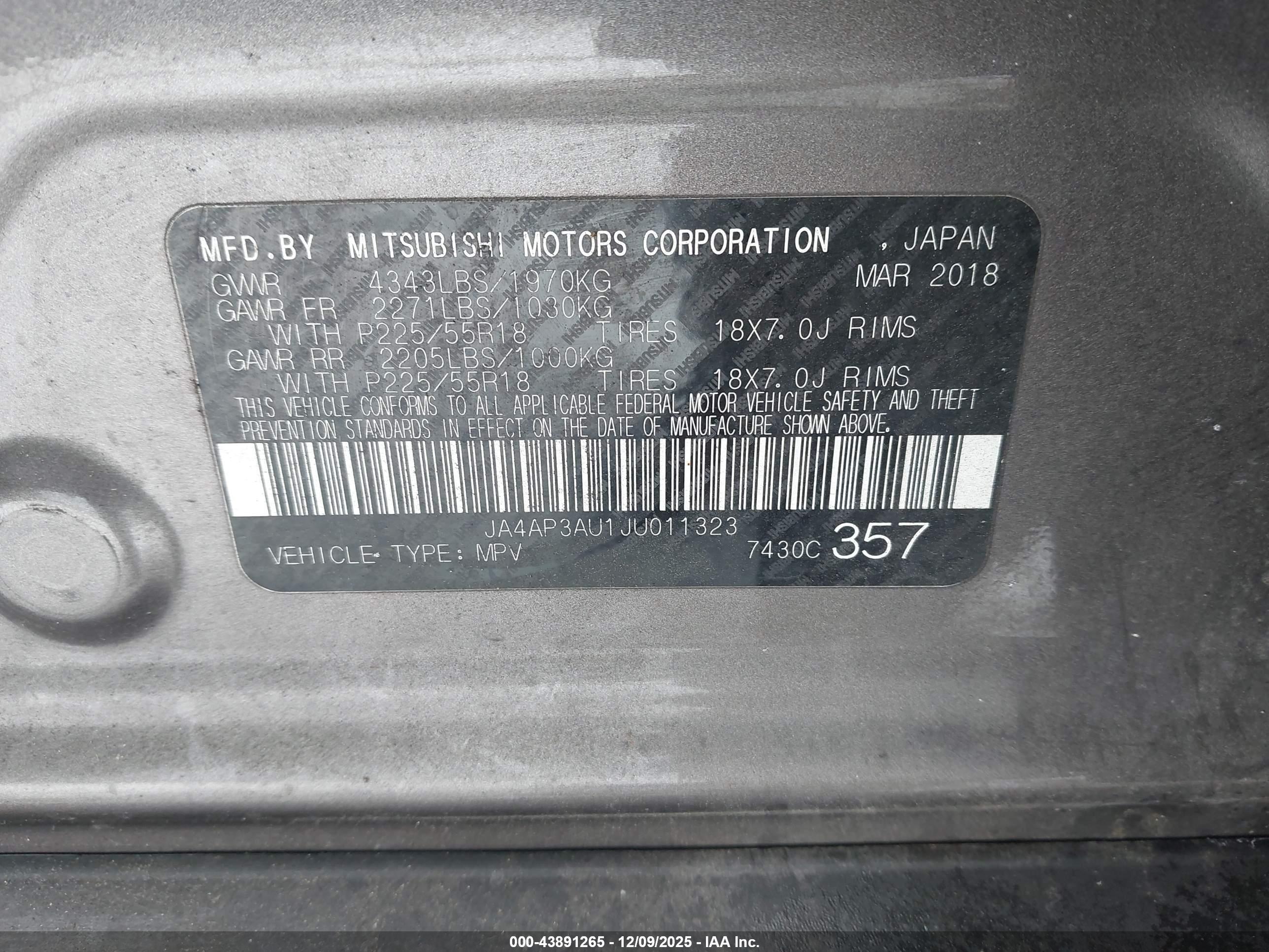 MITSUBISHI OUTLANDER image 9