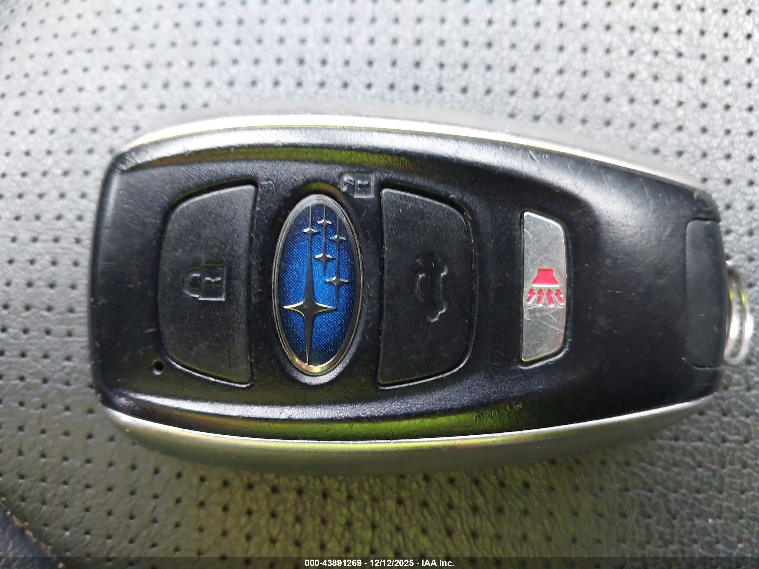 SUBARU OUTBACK image 11