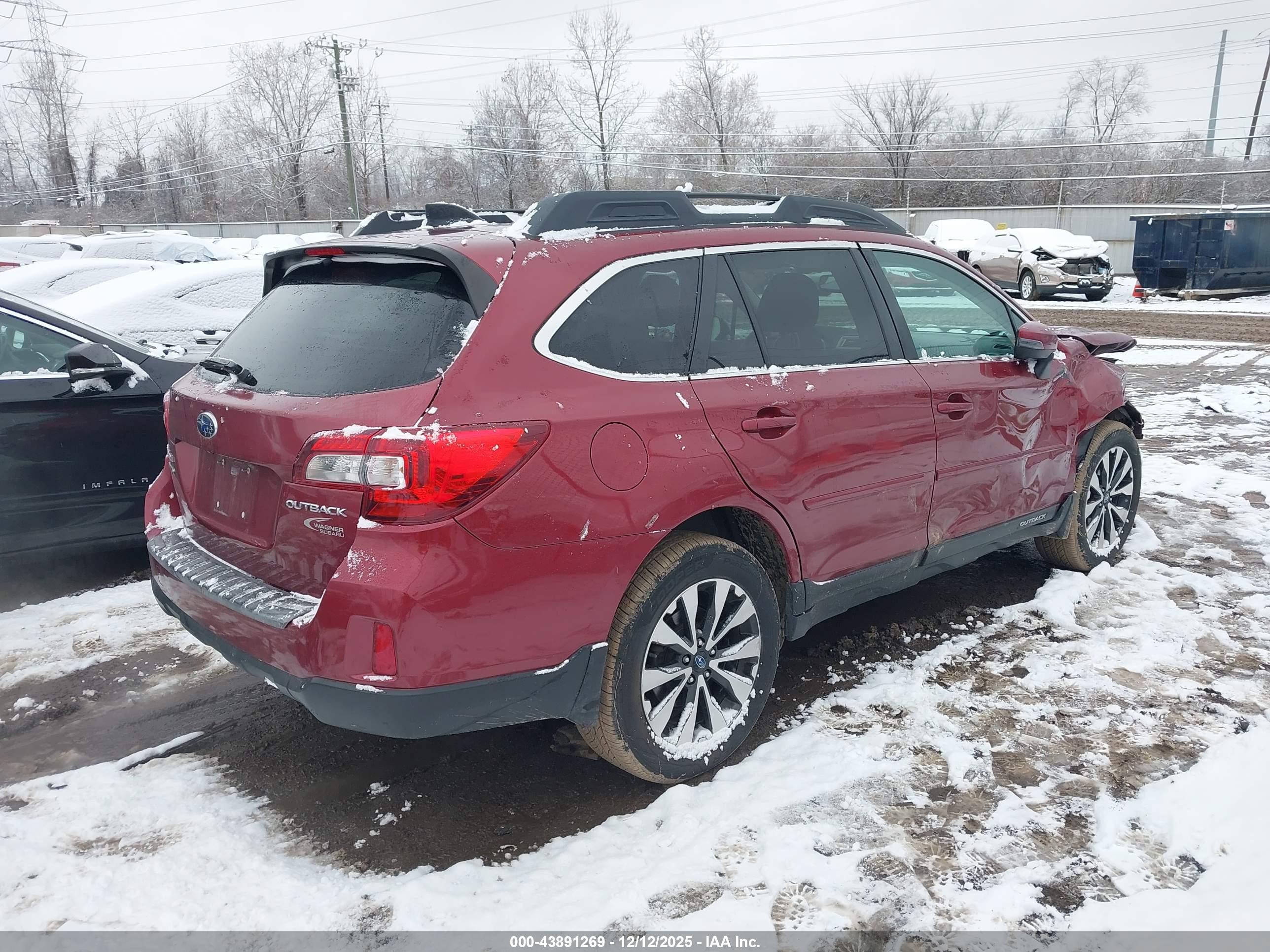 SUBARU OUTBACK image 4