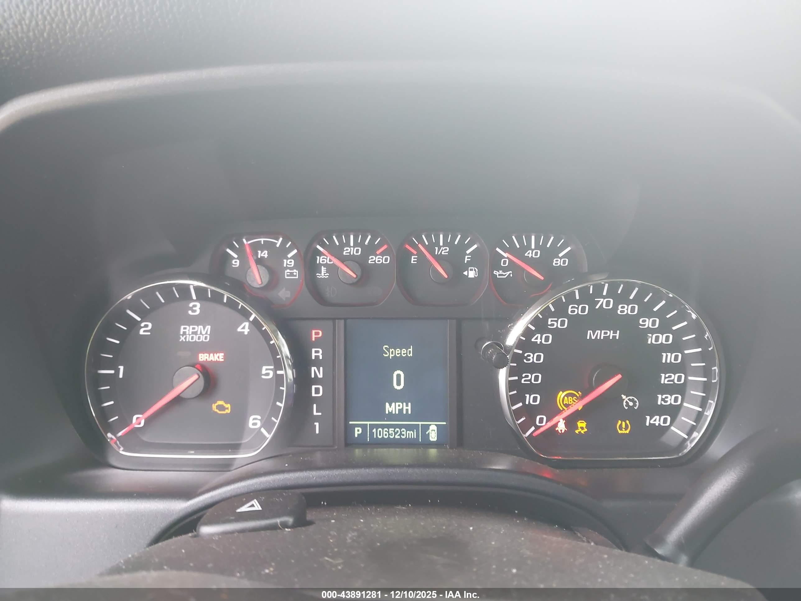 CHEVROLET SILVERADO image 7