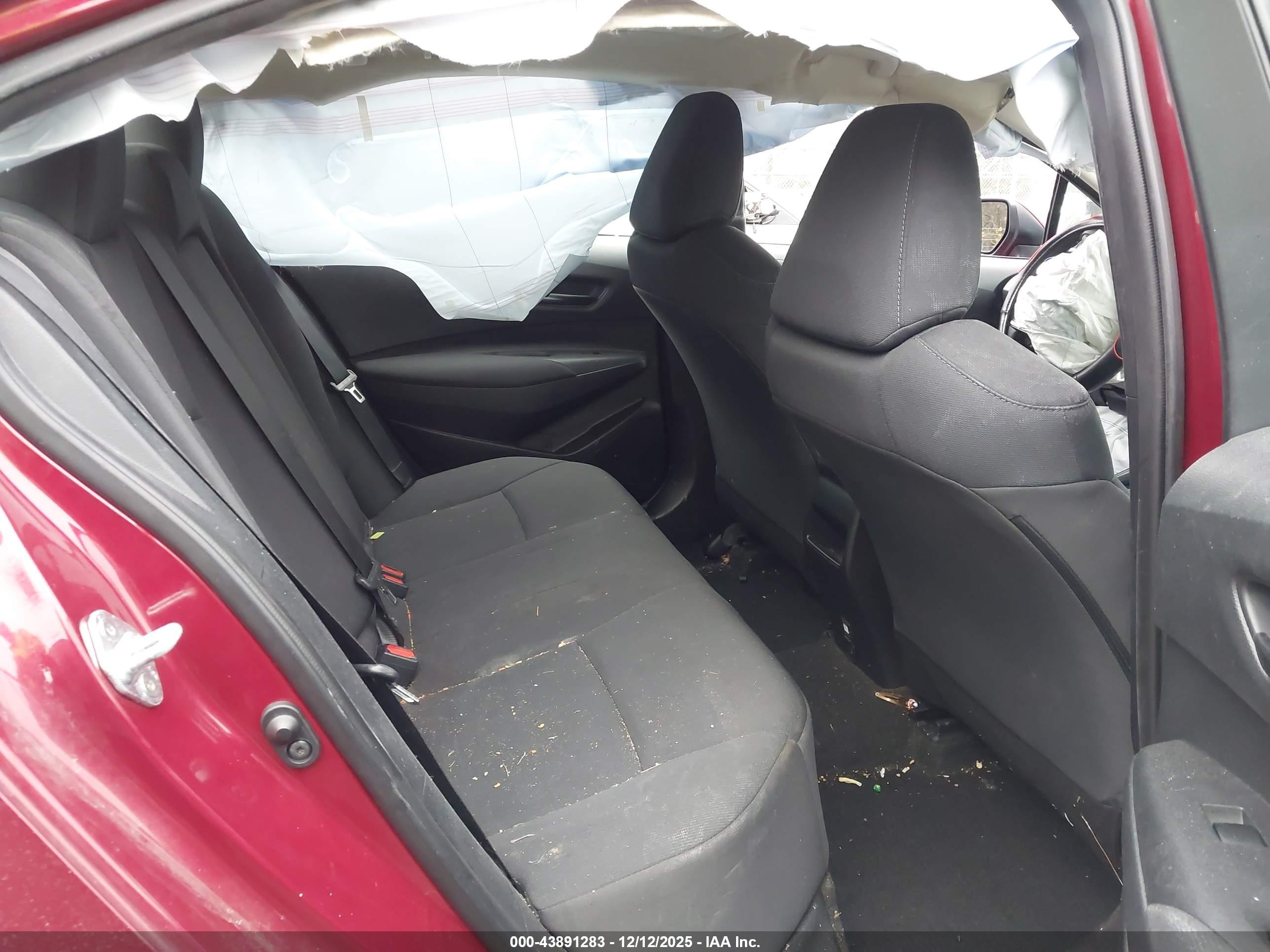 TOYOTA COROLLA image 8