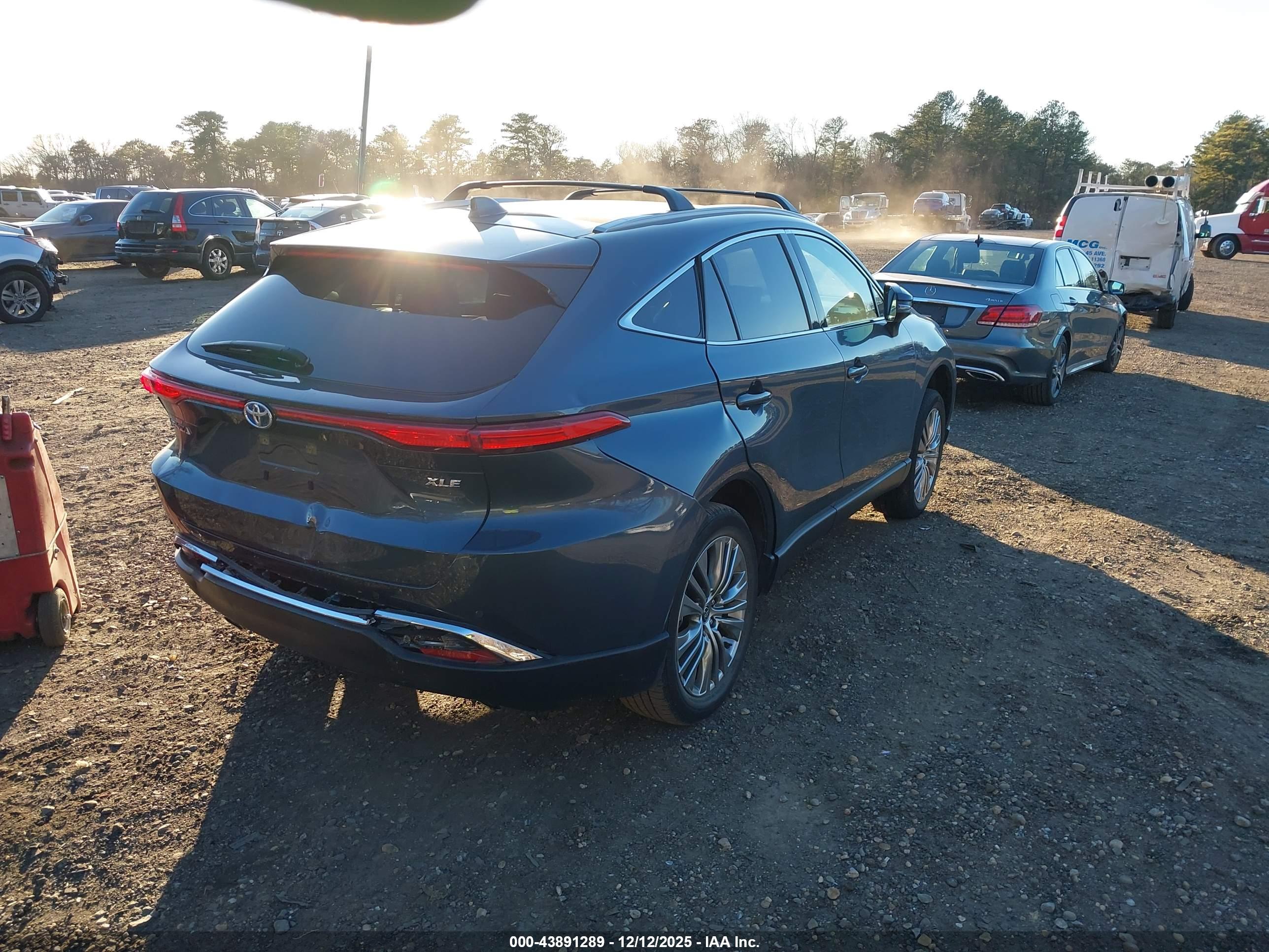 TOYOTA VENZA image 4