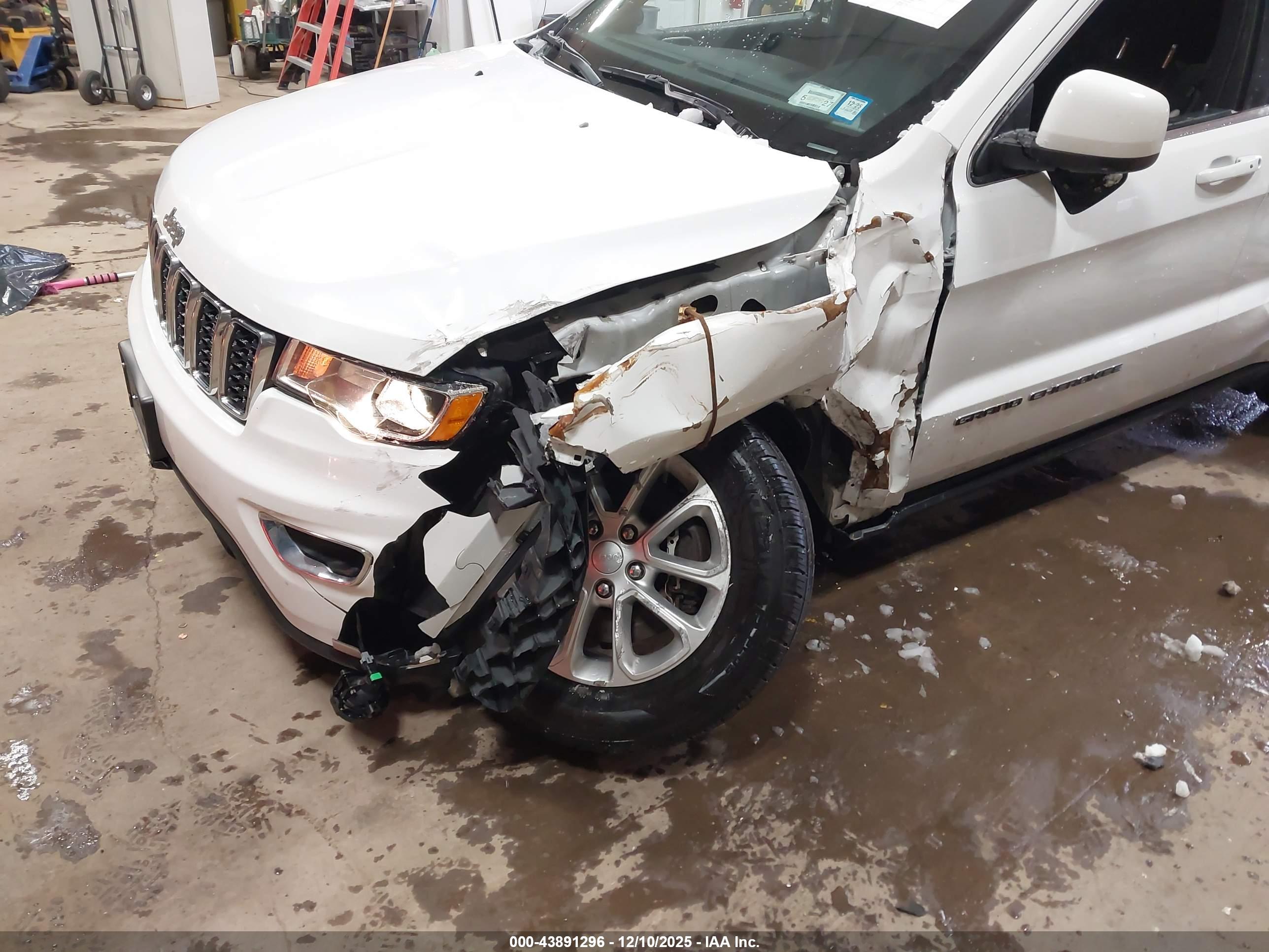 JEEP GRAND image 6