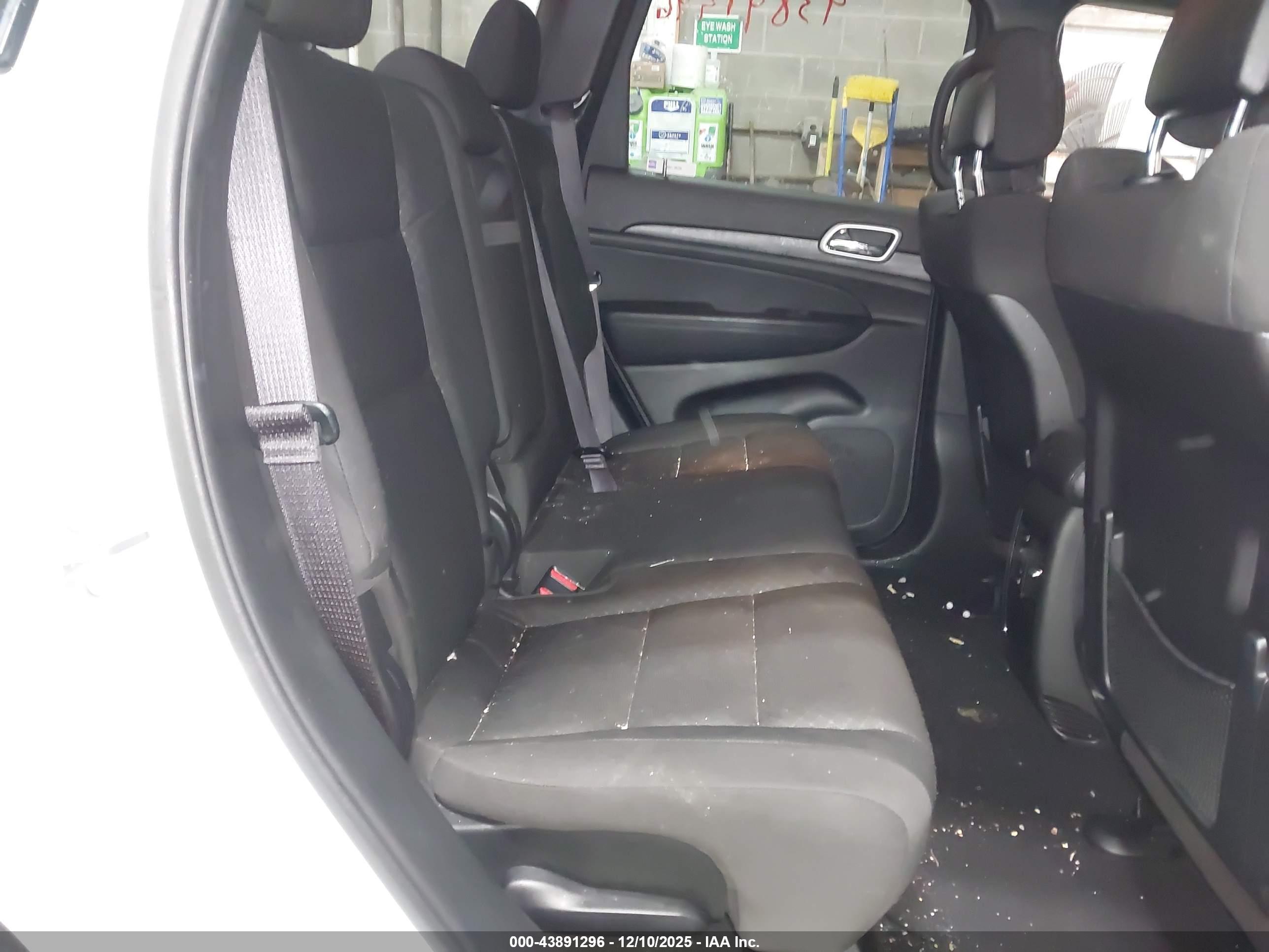 JEEP GRAND image 8