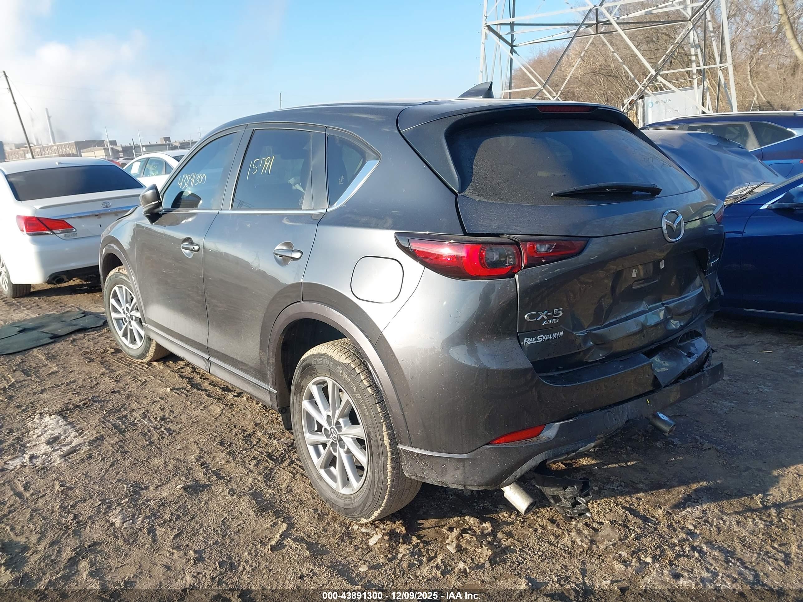 MAZDA CX-5 image 3