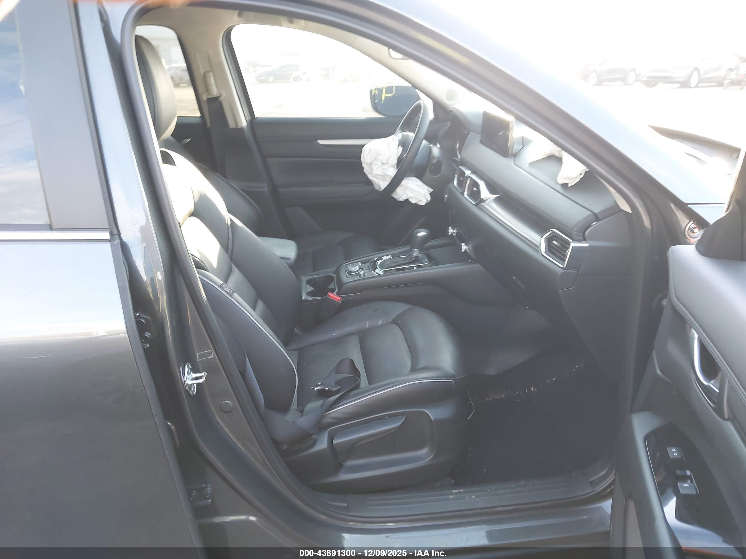 MAZDA CX-5 image 5