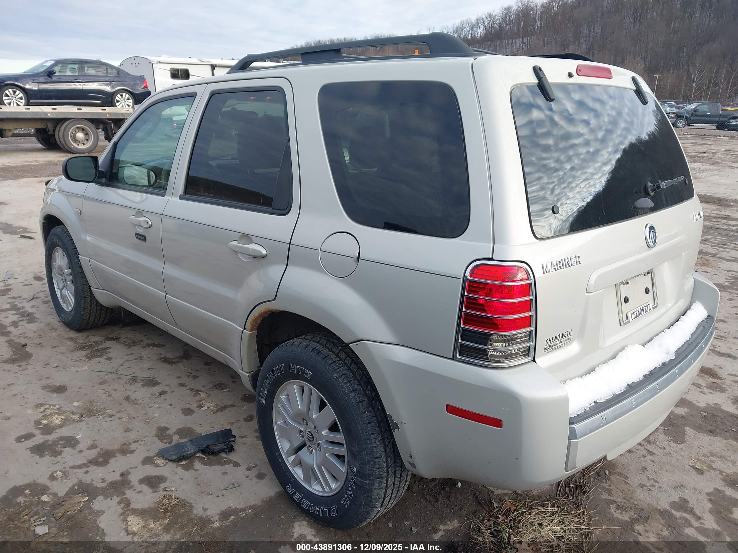MERCURY MARINER image 3