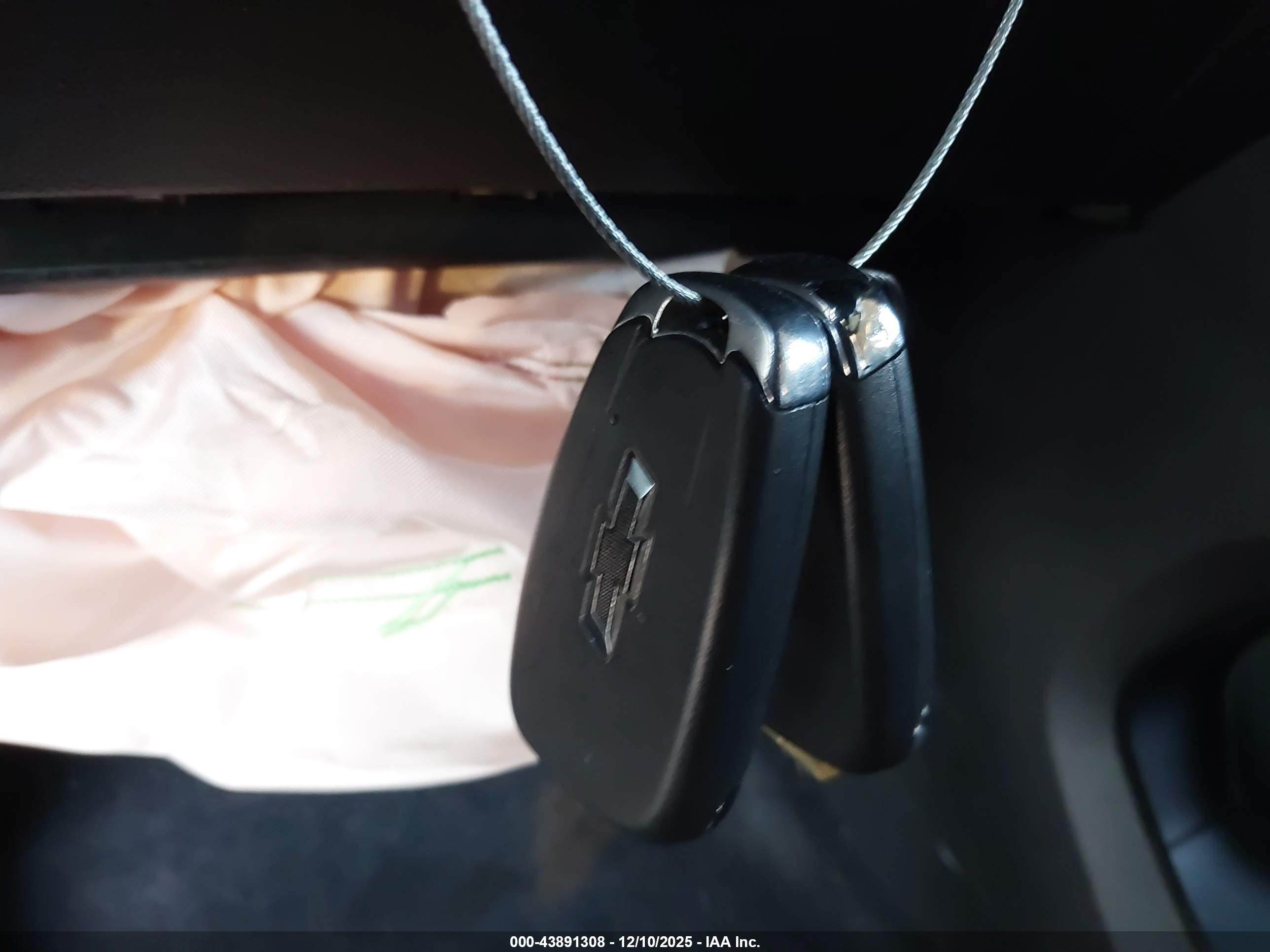 CHEVROLET BOLT image 11