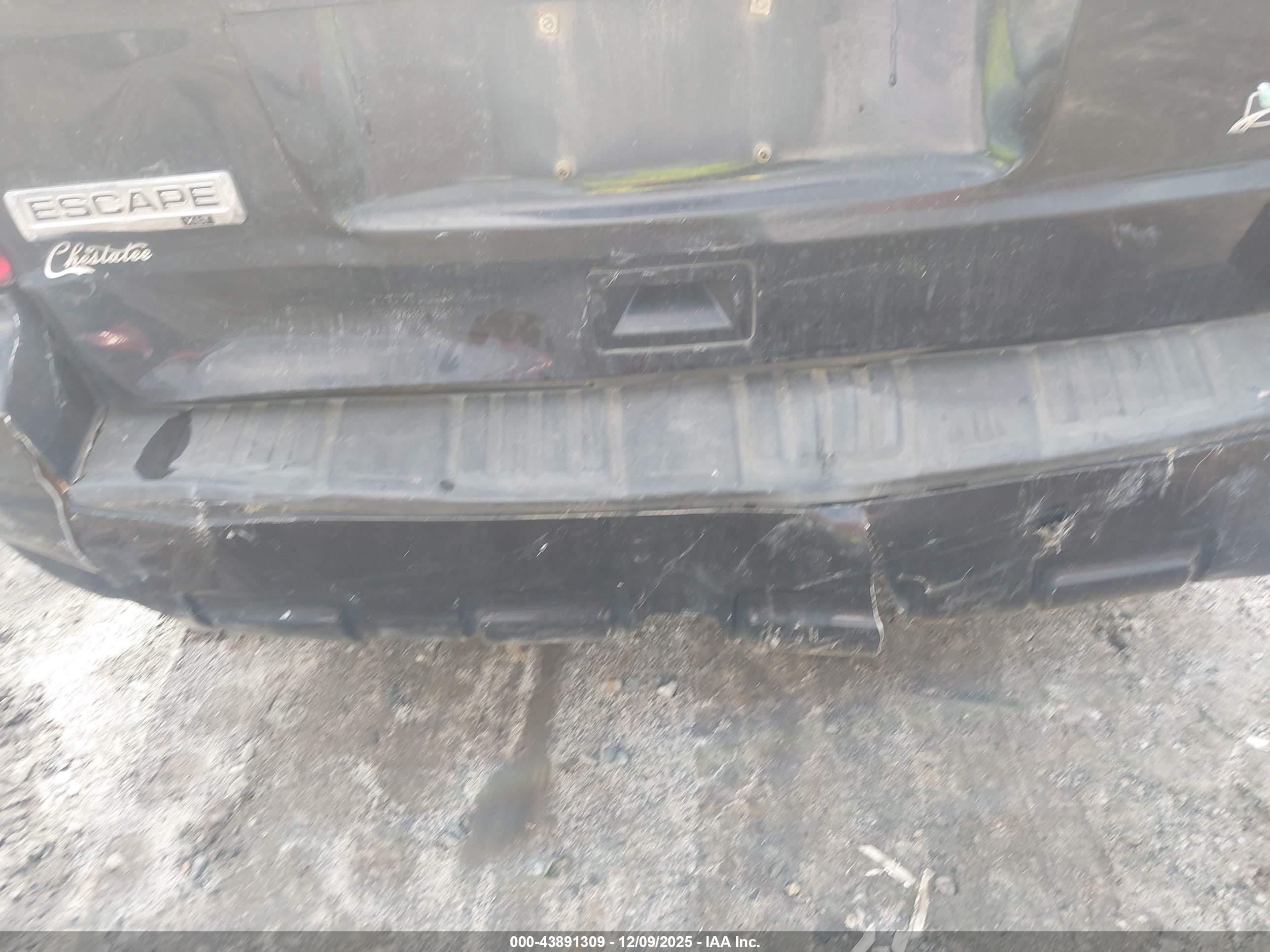 FORD ESCAPE image 6
