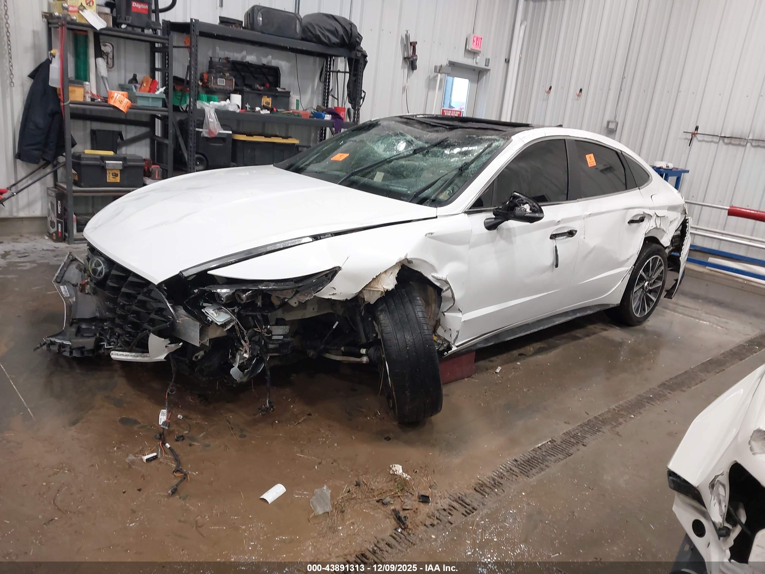 HYUNDAI SONATA image 2