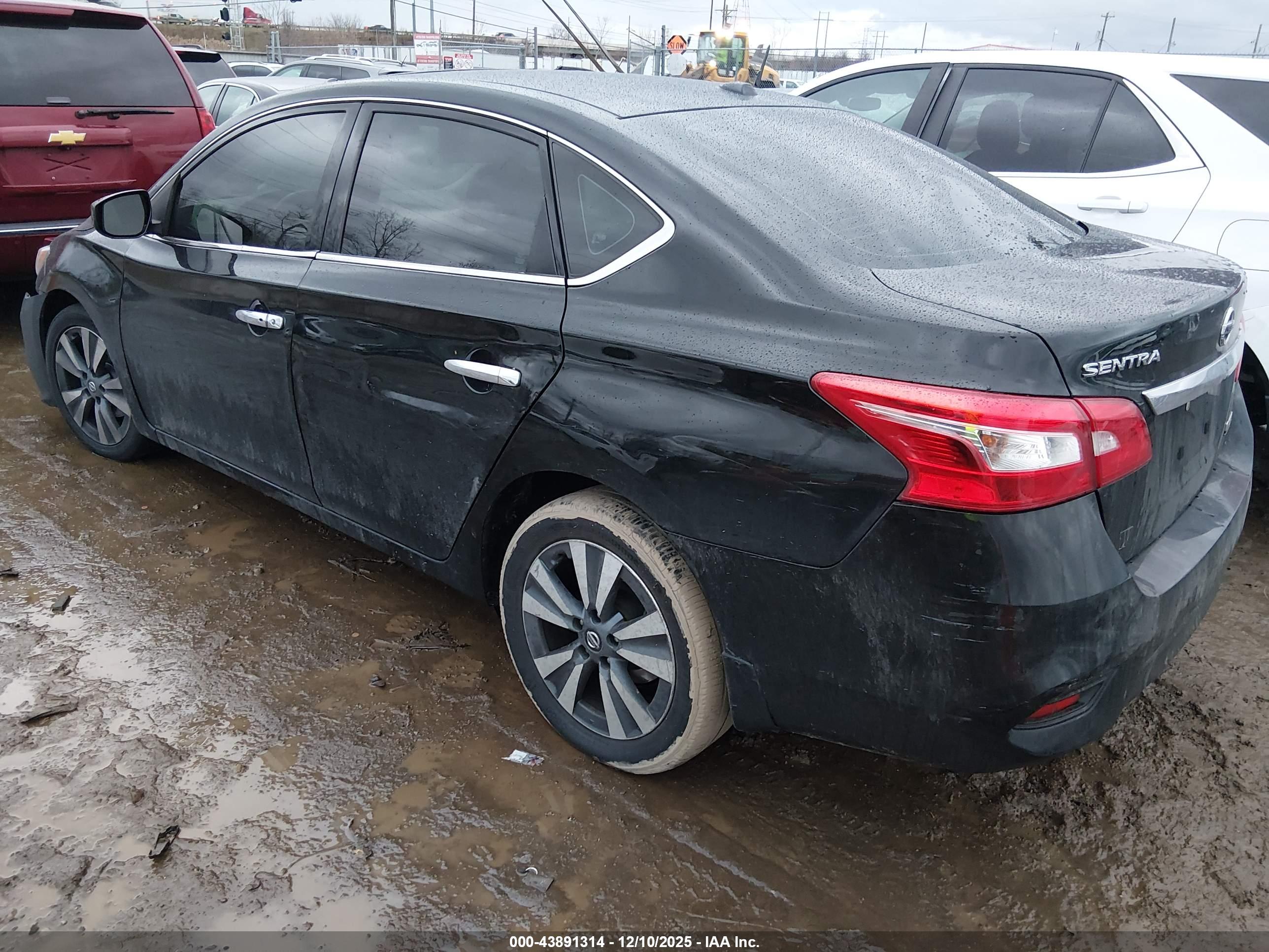 NISSAN SENTRA image 3