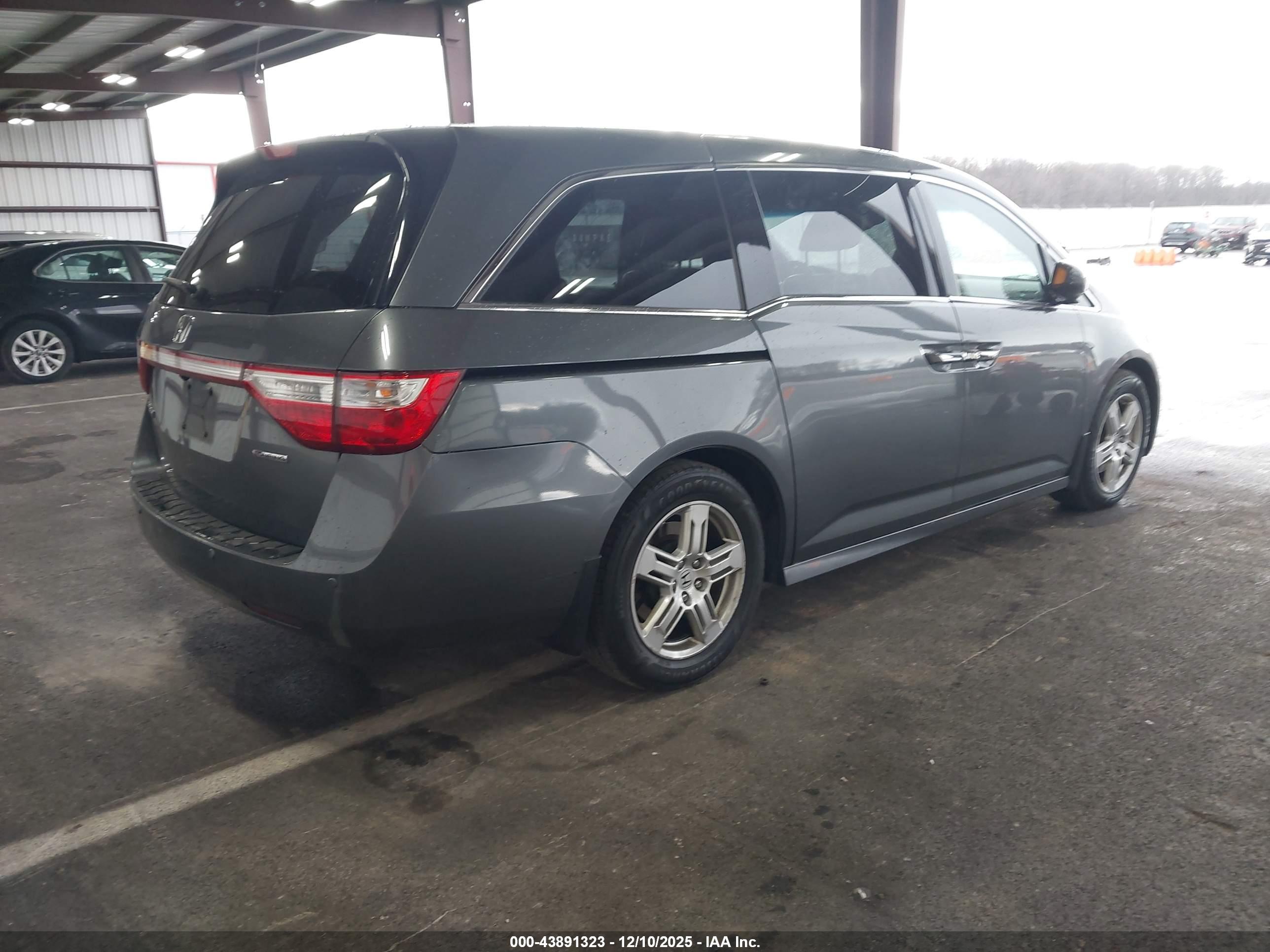 HONDA ODYSSEY image 4