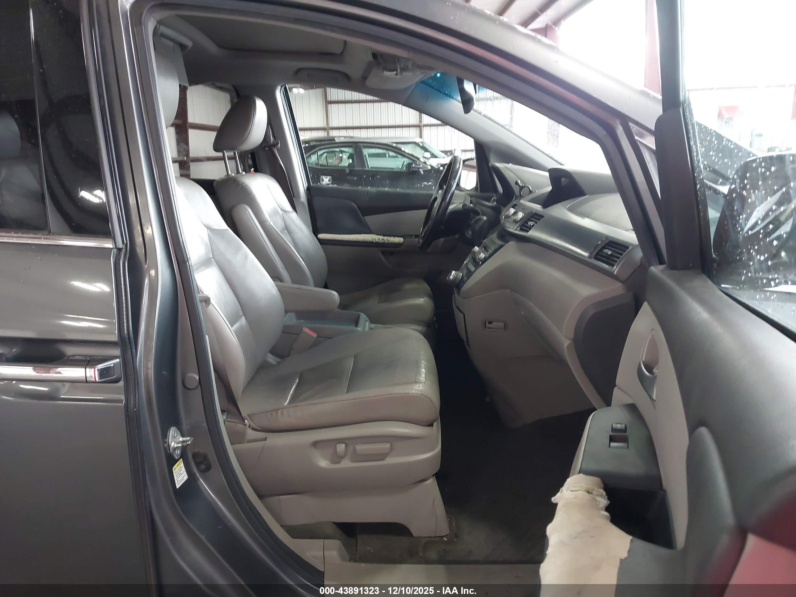HONDA ODYSSEY image 5