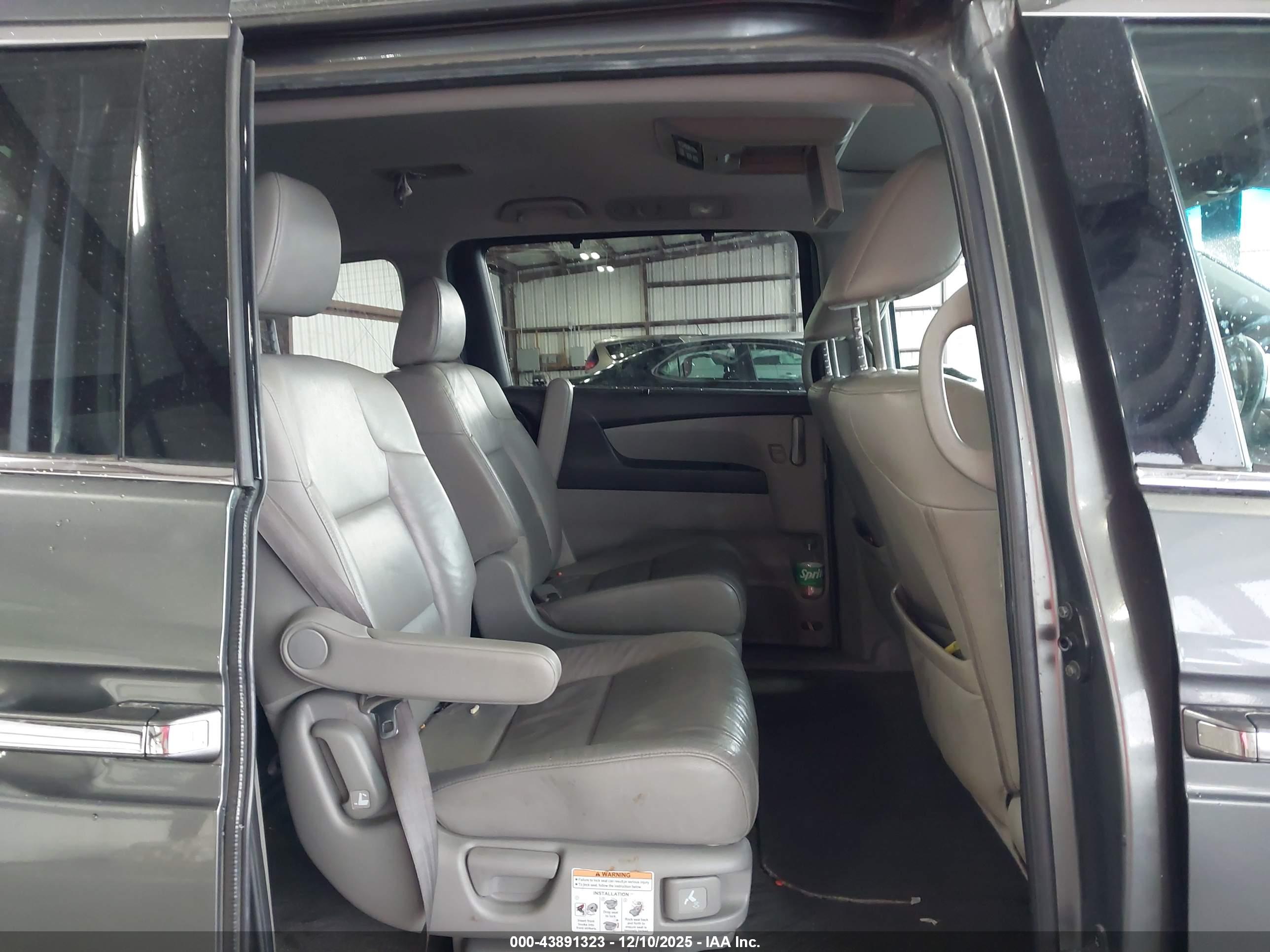 HONDA ODYSSEY image 8