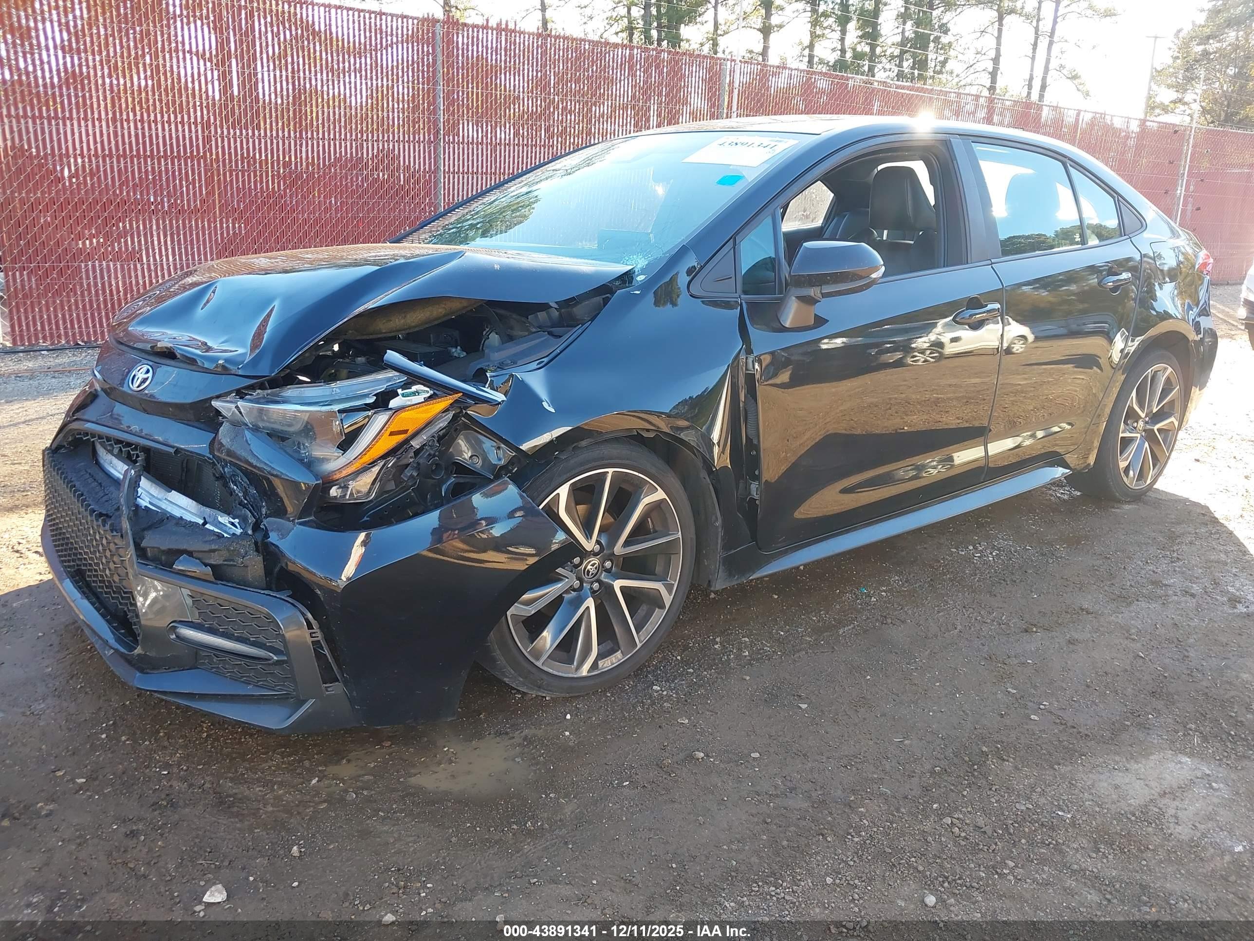 TOYOTA COROLLA image 2