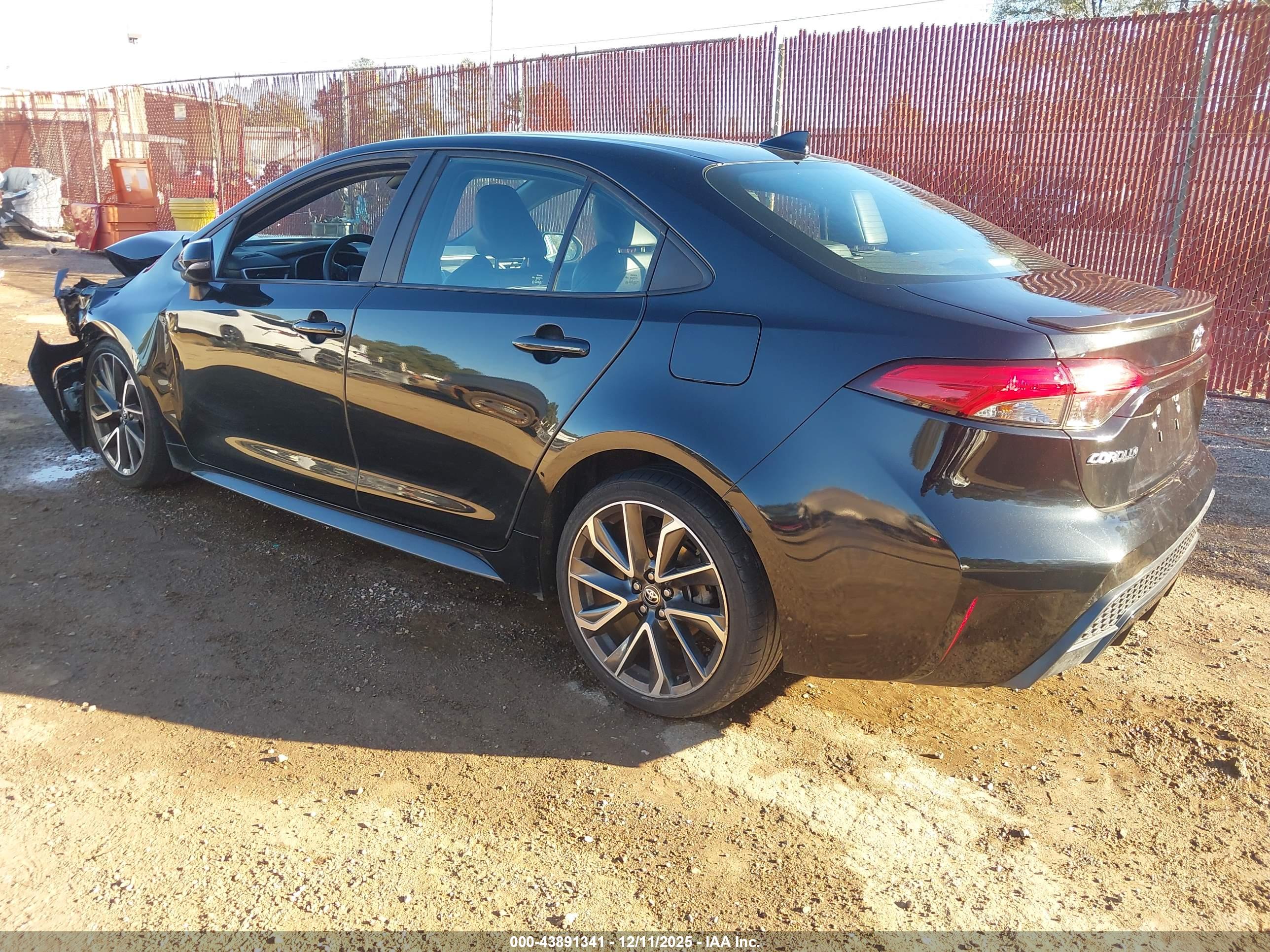TOYOTA COROLLA image 3