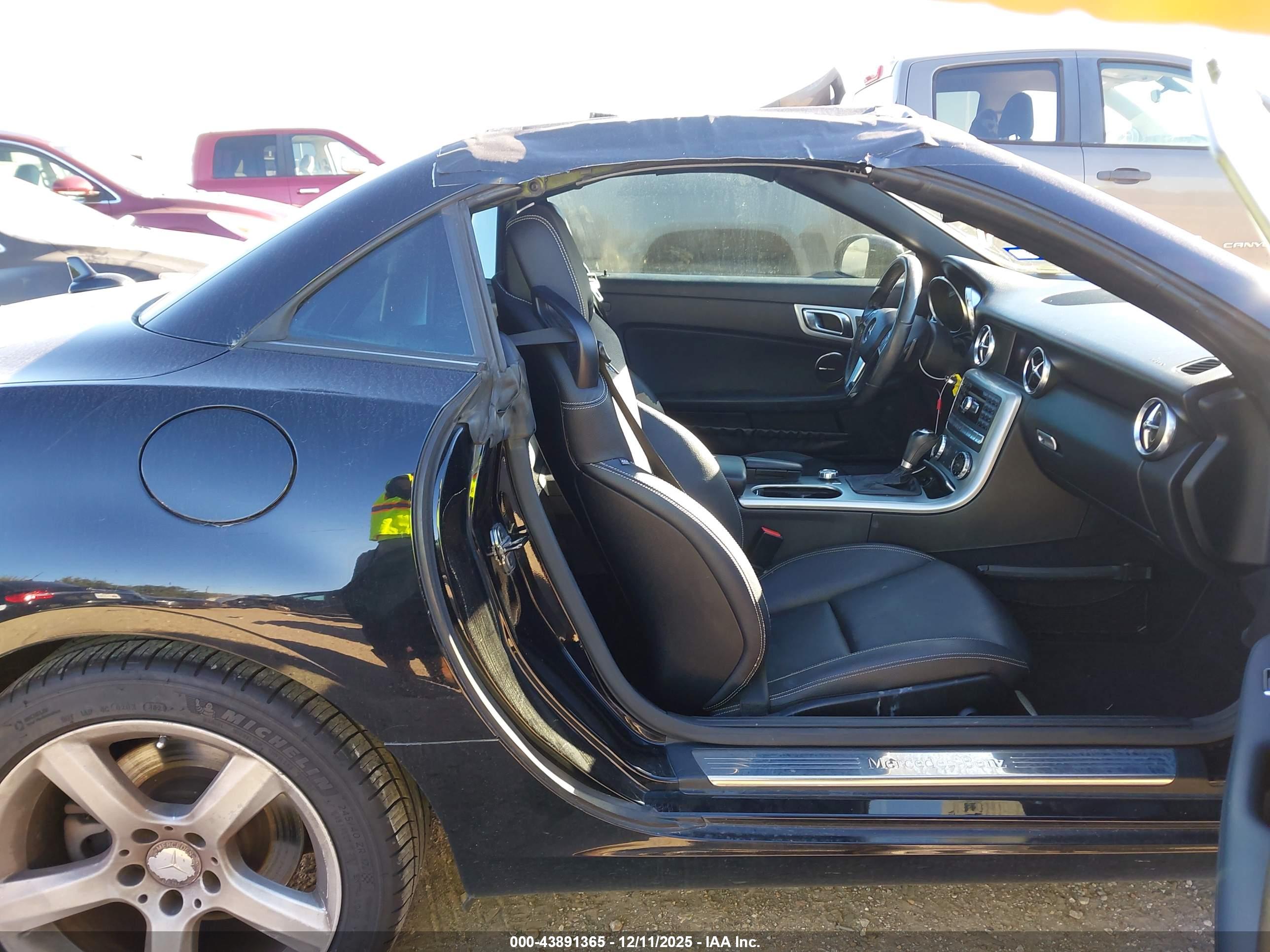 MERCEDES-BENZ SLK image 8