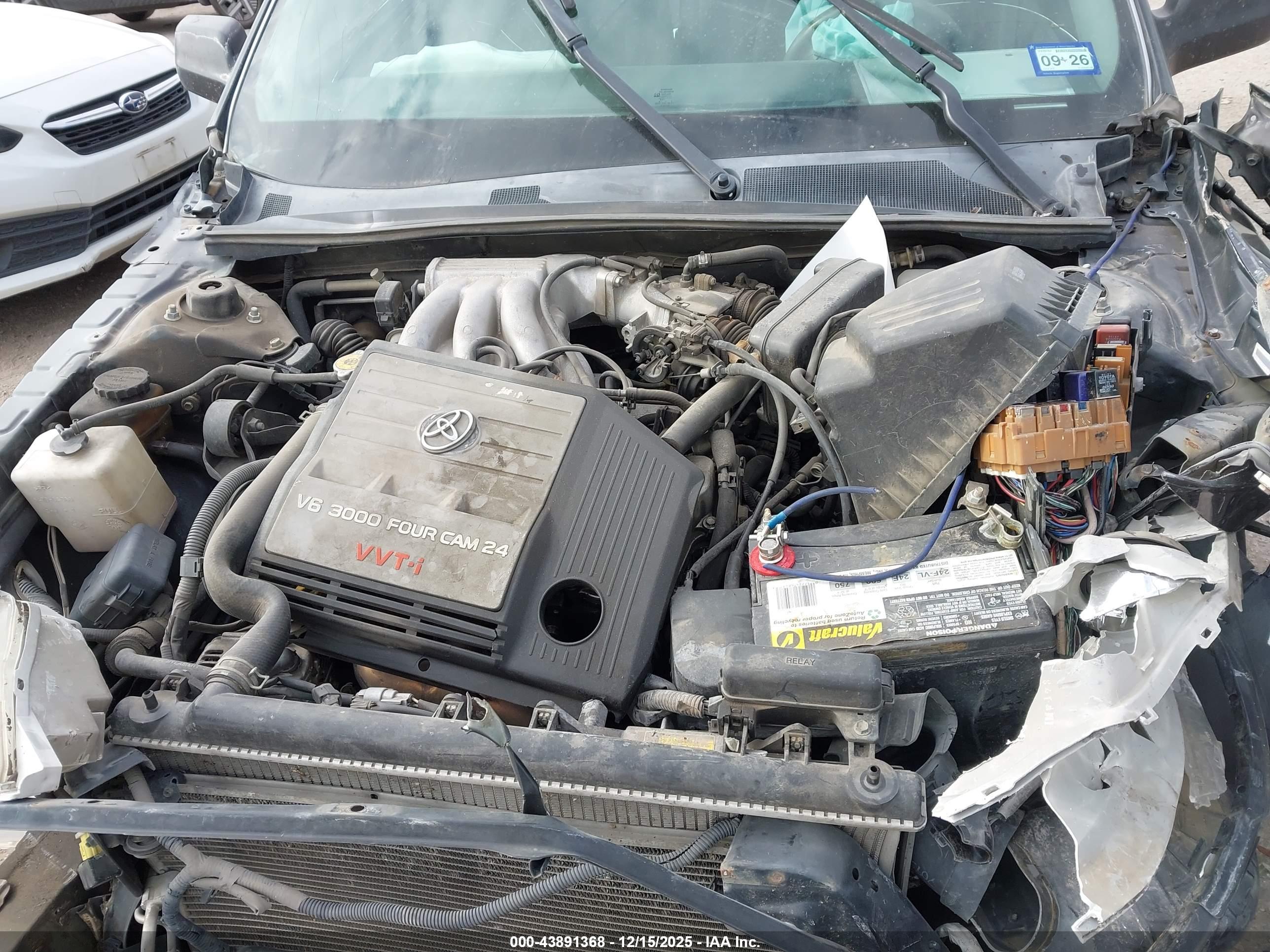 TOYOTA AVALON image 10