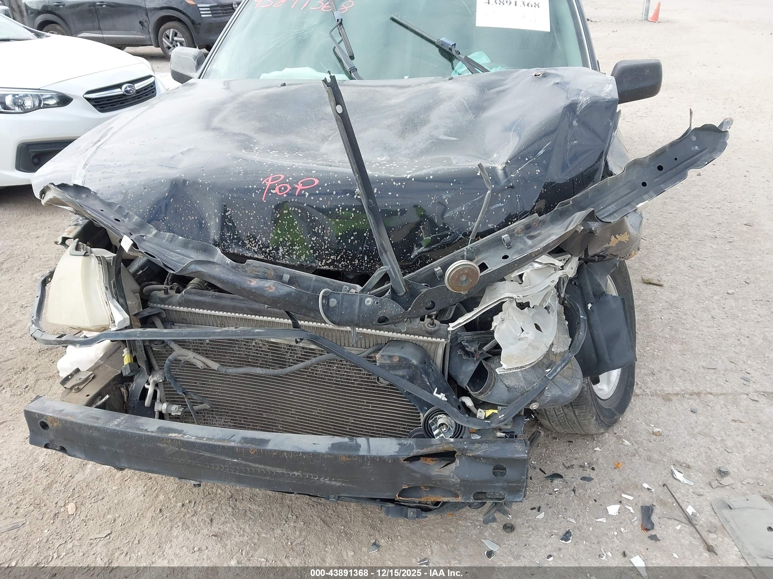 TOYOTA AVALON image 6