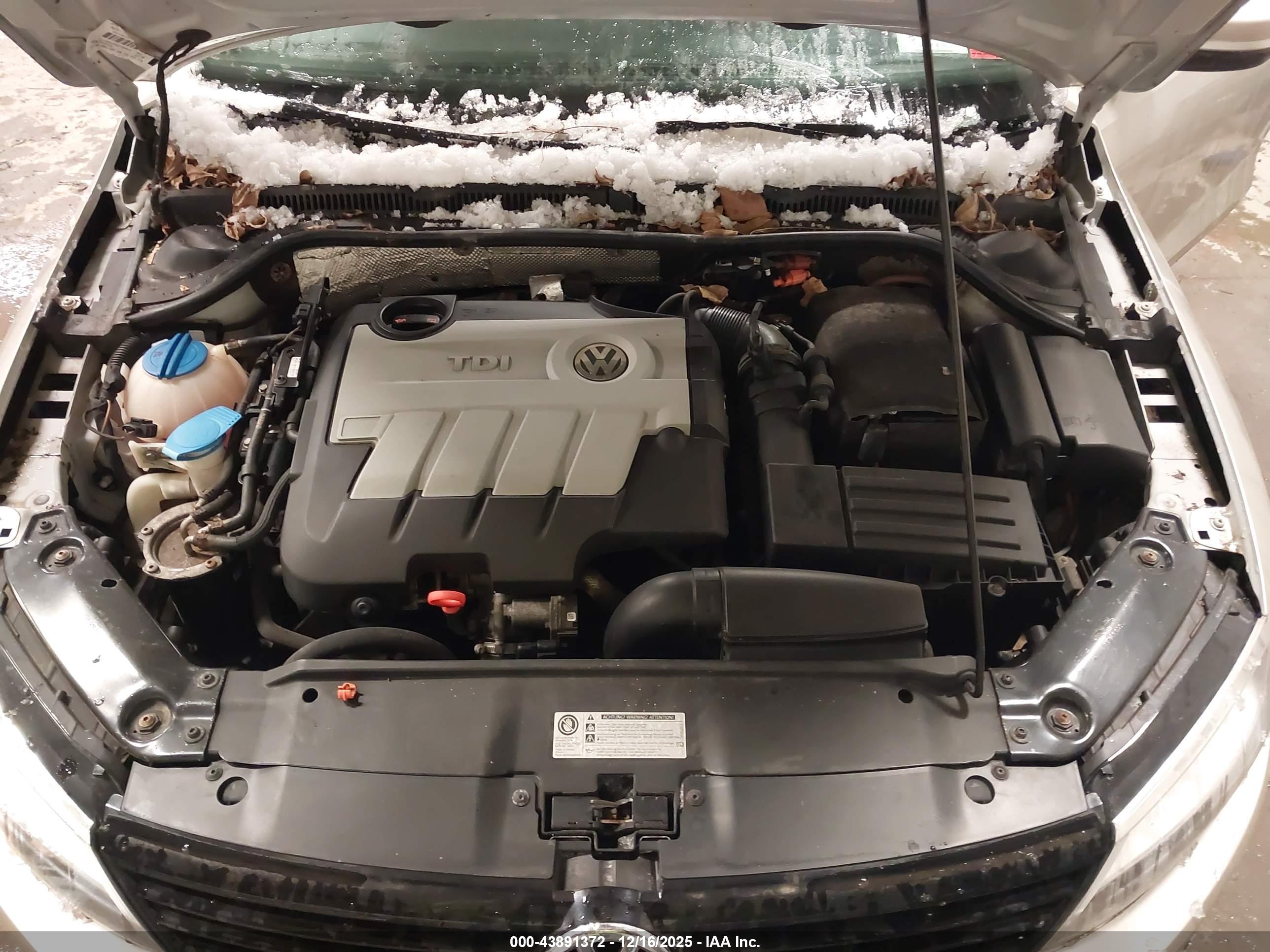 VOLKSWAGEN JETTA image 10