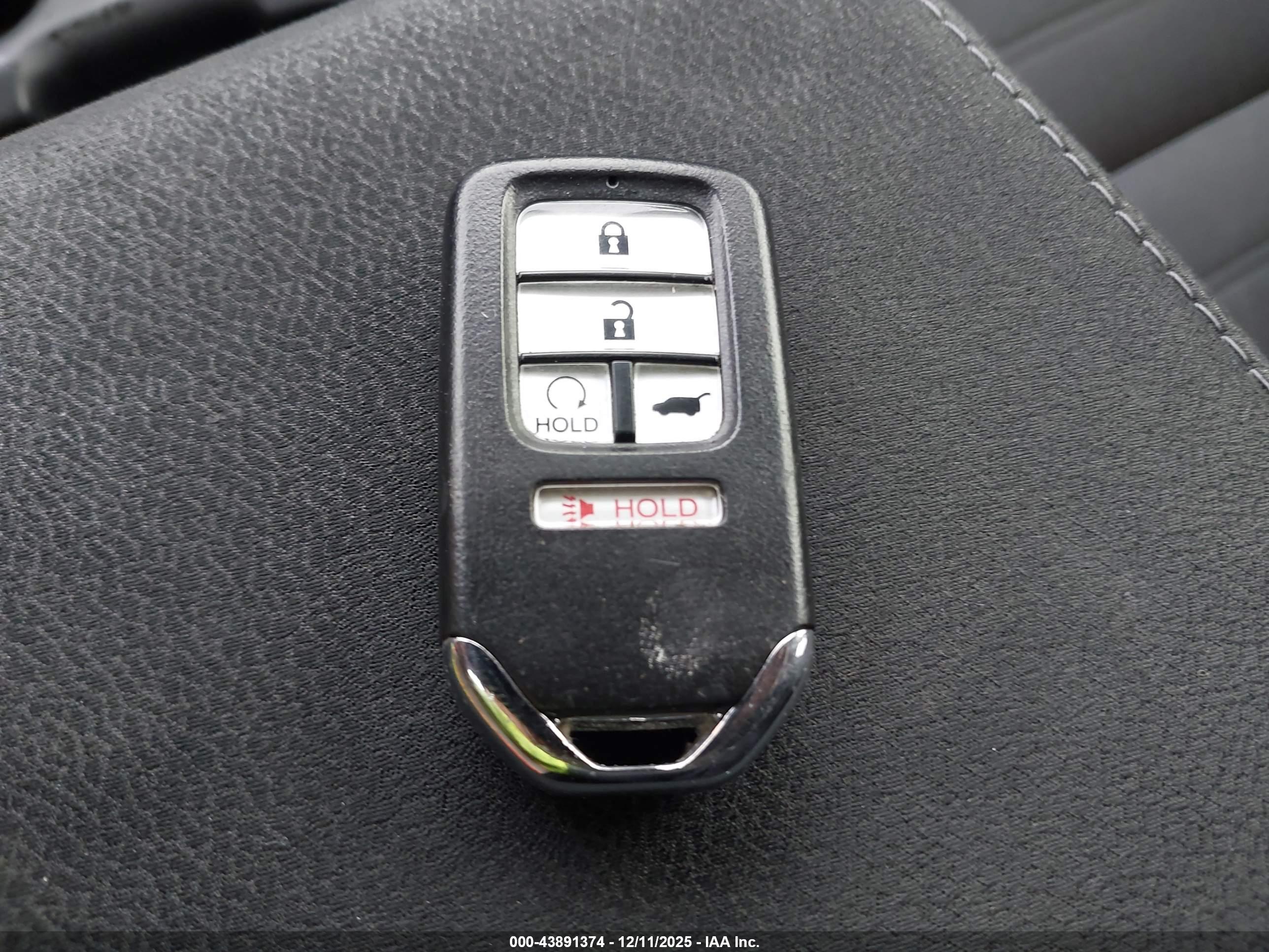 HONDA CR-V image 11