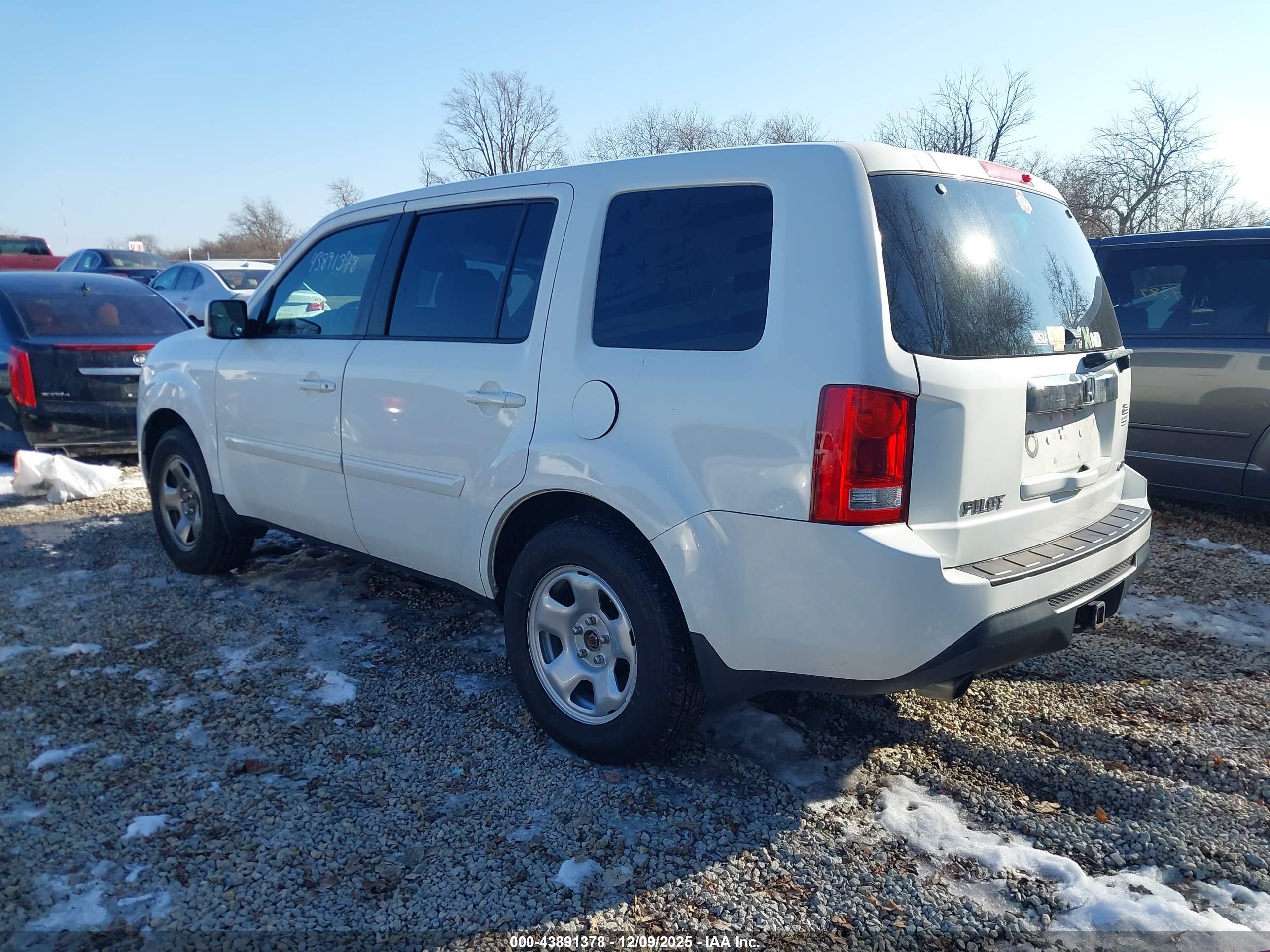 HONDA PILOT image 3