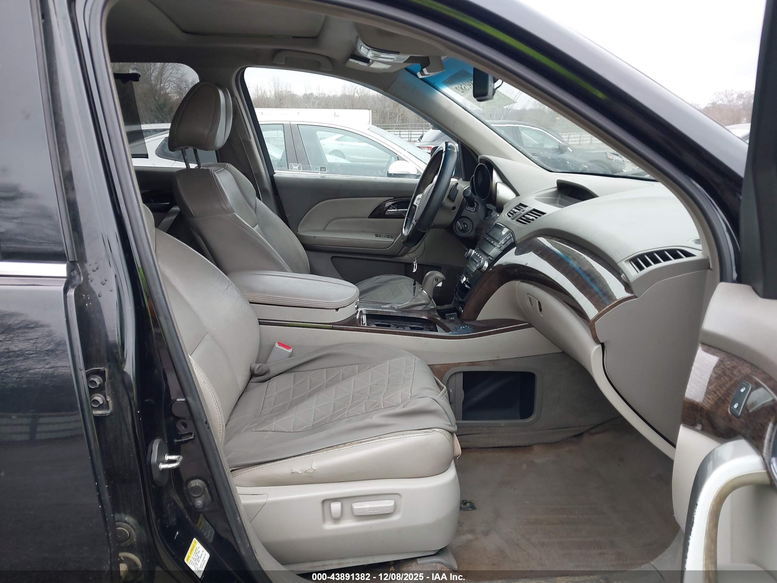 ACURA MDX image 5