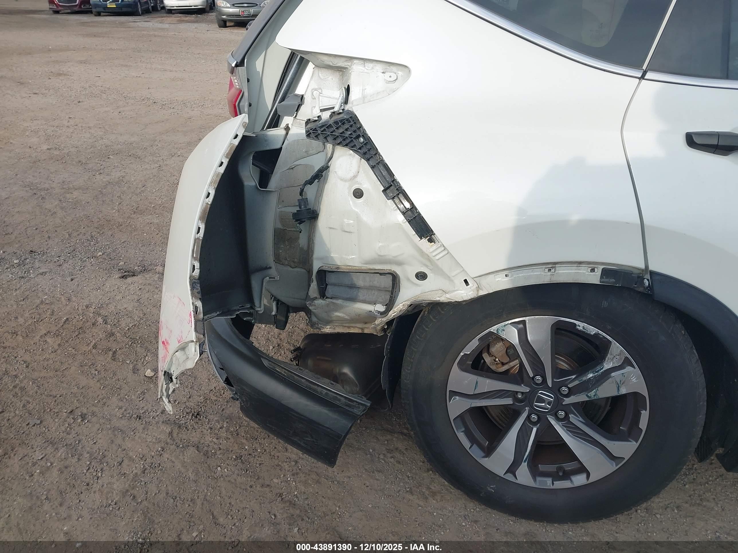 HONDA CR-V image 6