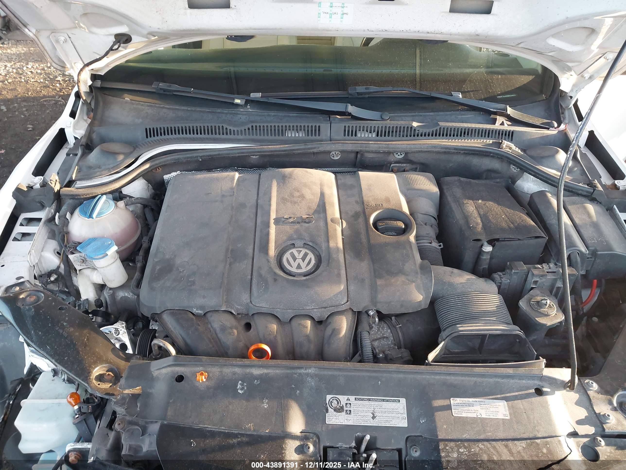 VOLKSWAGEN JETTA image 10
