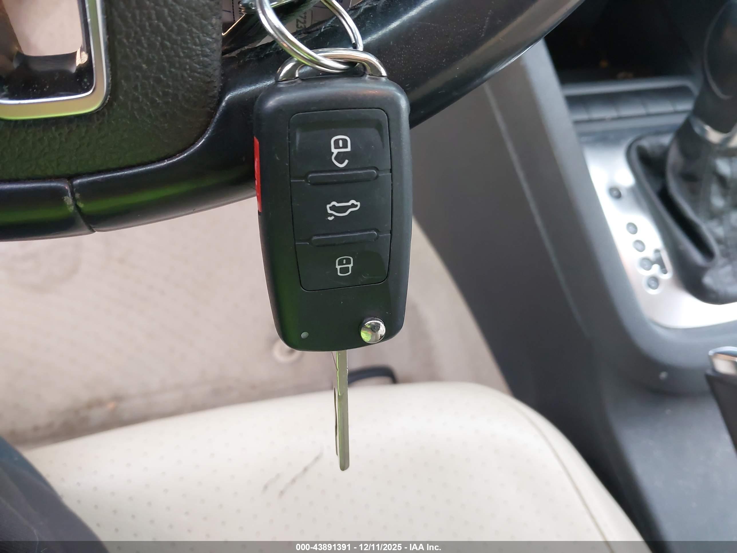 VOLKSWAGEN JETTA image 11