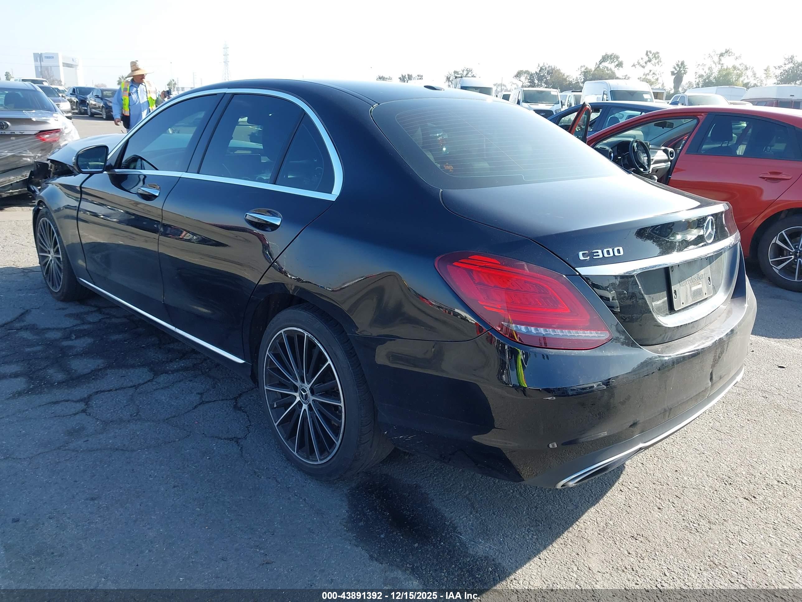 MERCEDES-BENZ C image 3