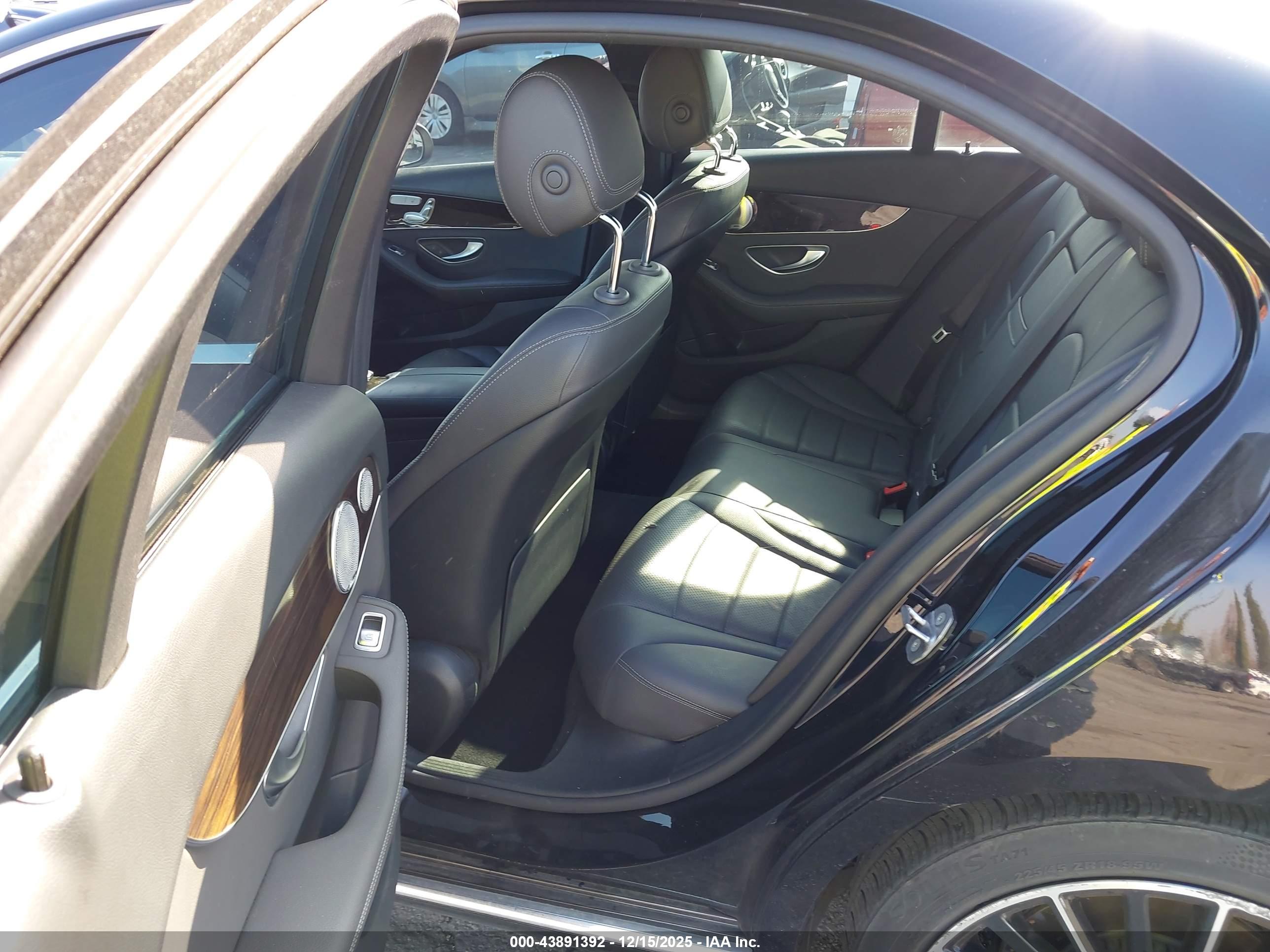 MERCEDES-BENZ C image 8