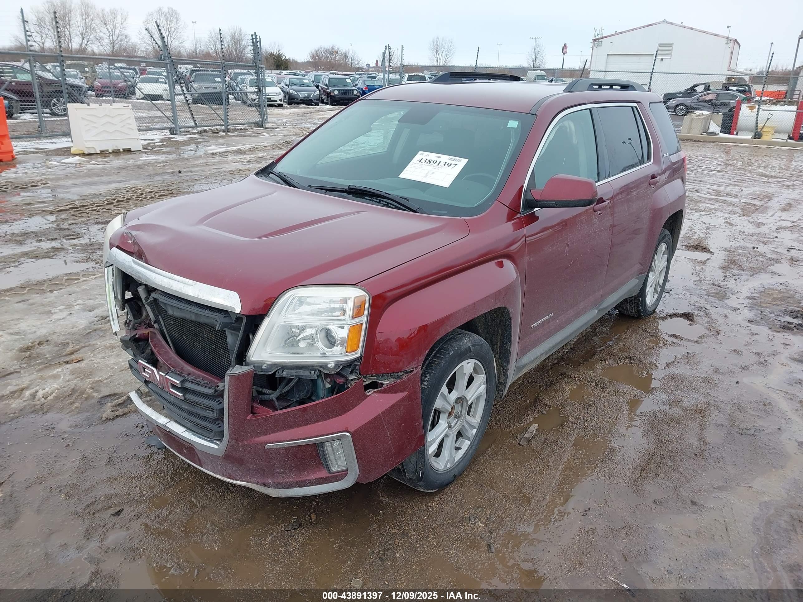 GMC TERRAIN image 2
