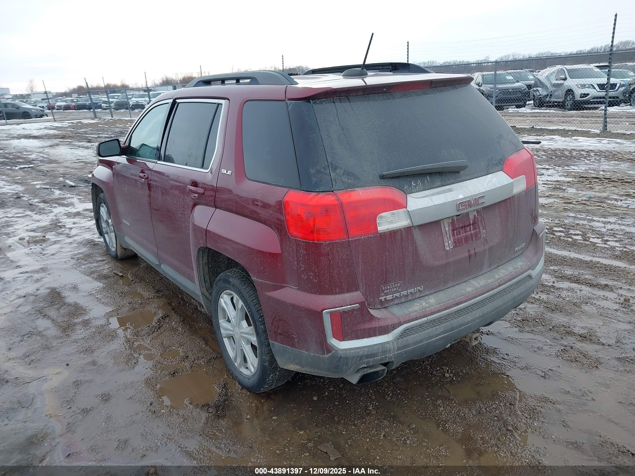 GMC TERRAIN image 3