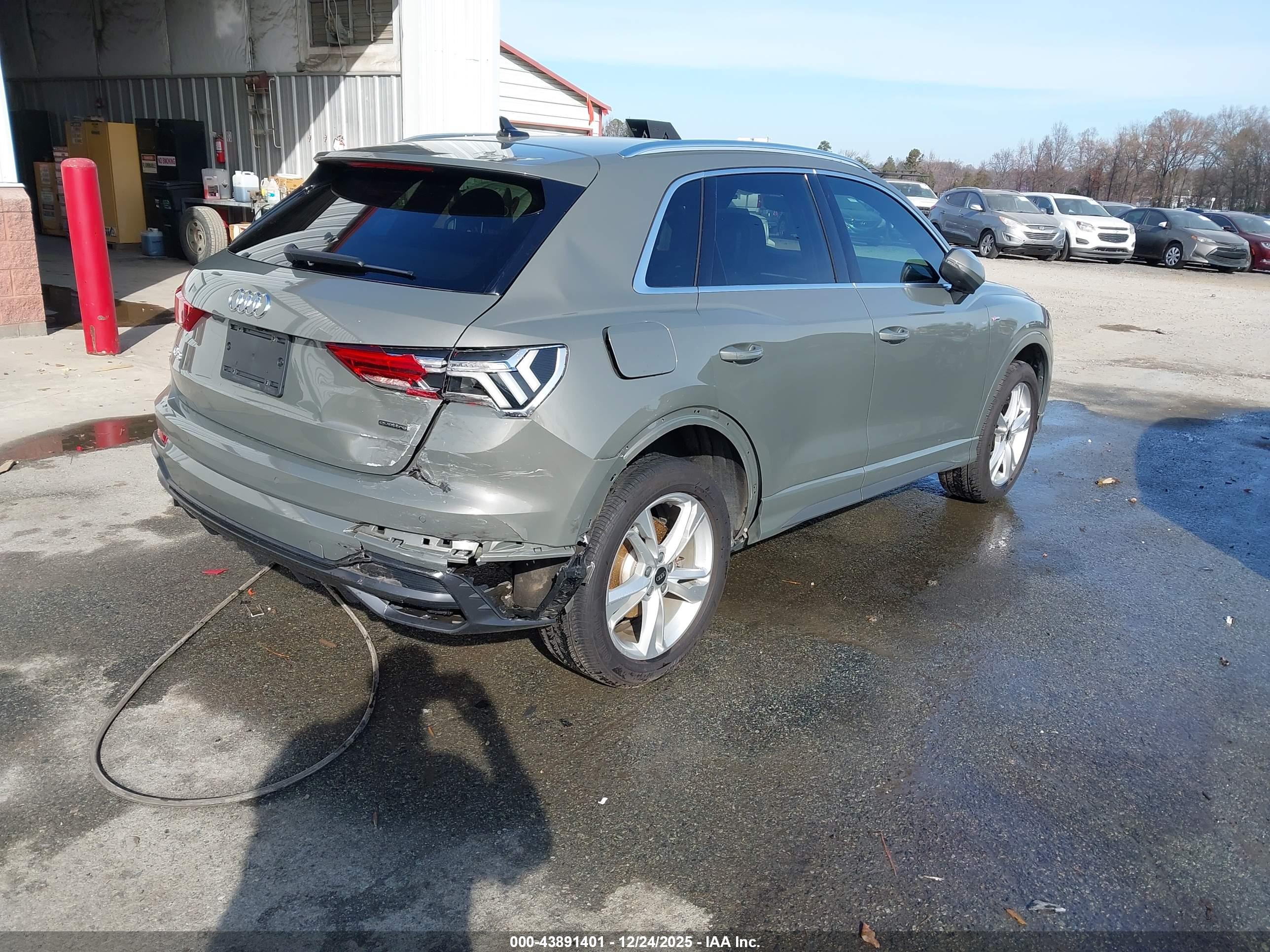AUDI Q3 image 4