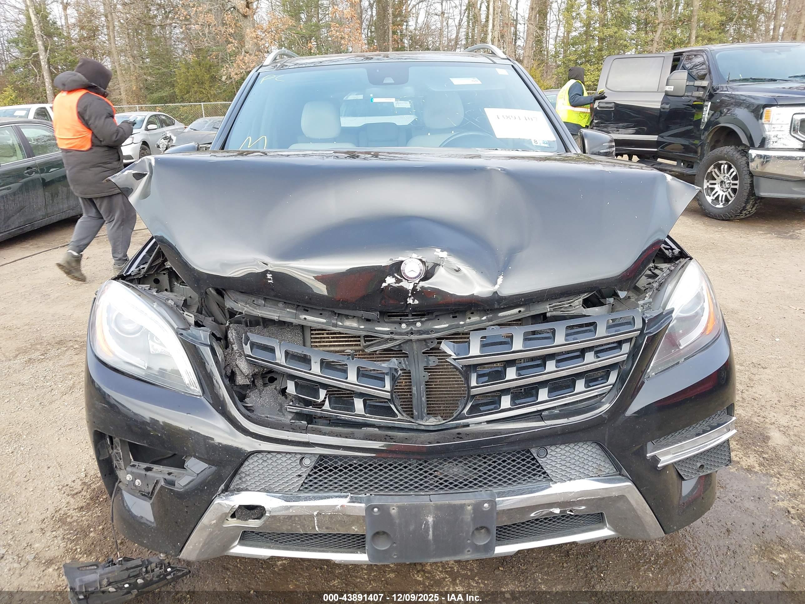 MERCEDES-BENZ ML image 10