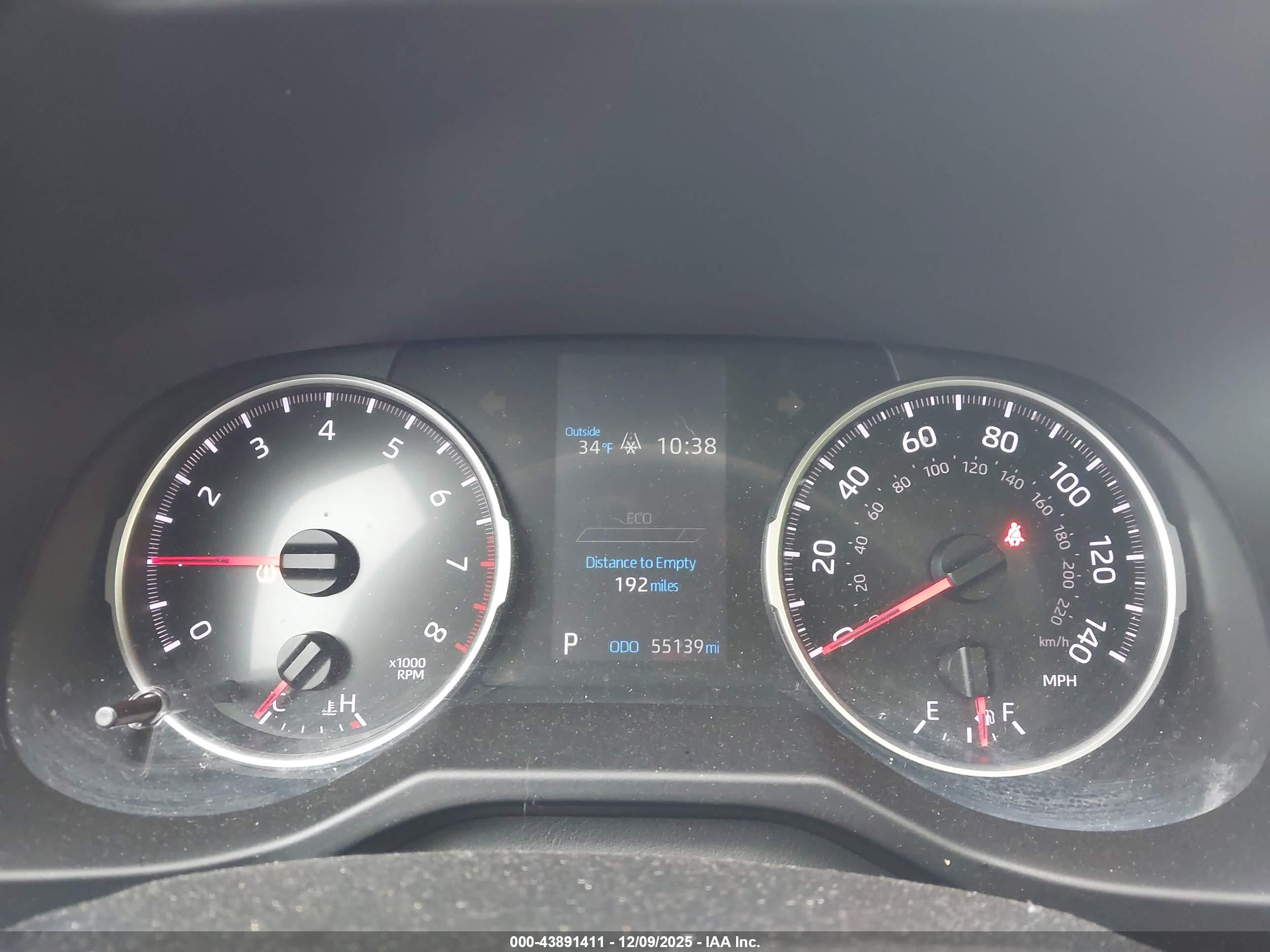 TOYOTA RAV4 image 7