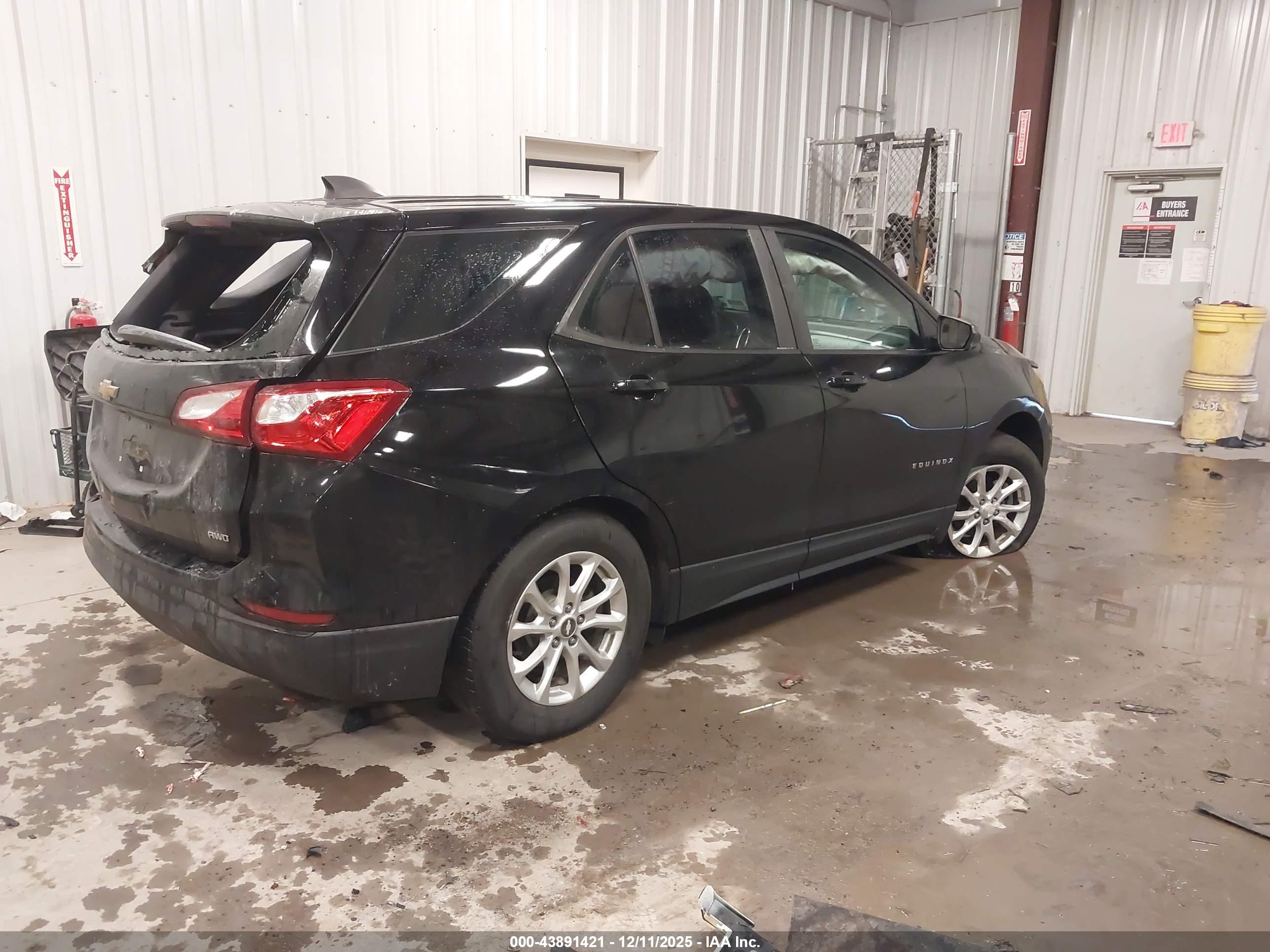 CHEVROLET EQUINOX image 4