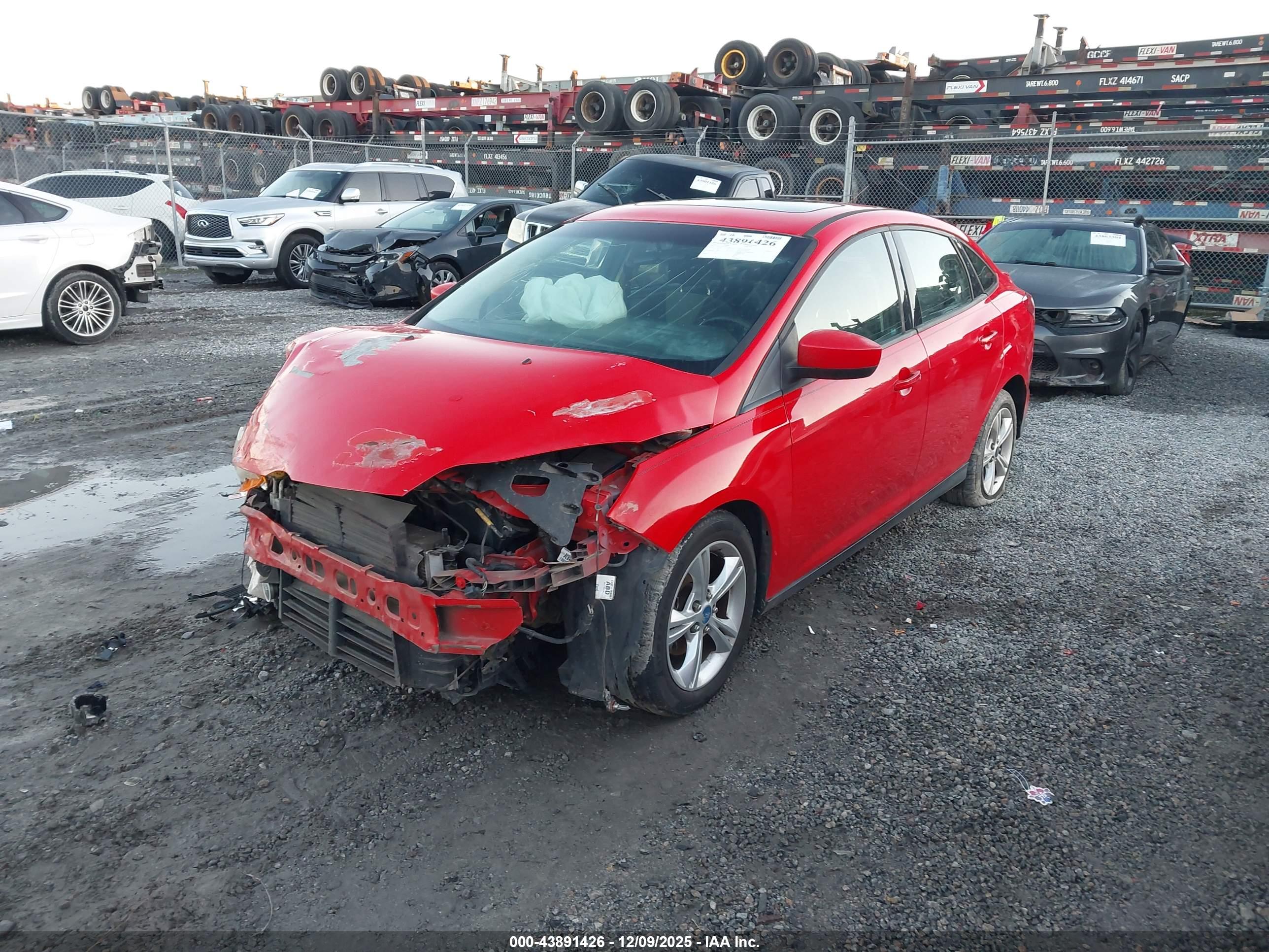 FORD FOCUS image 2