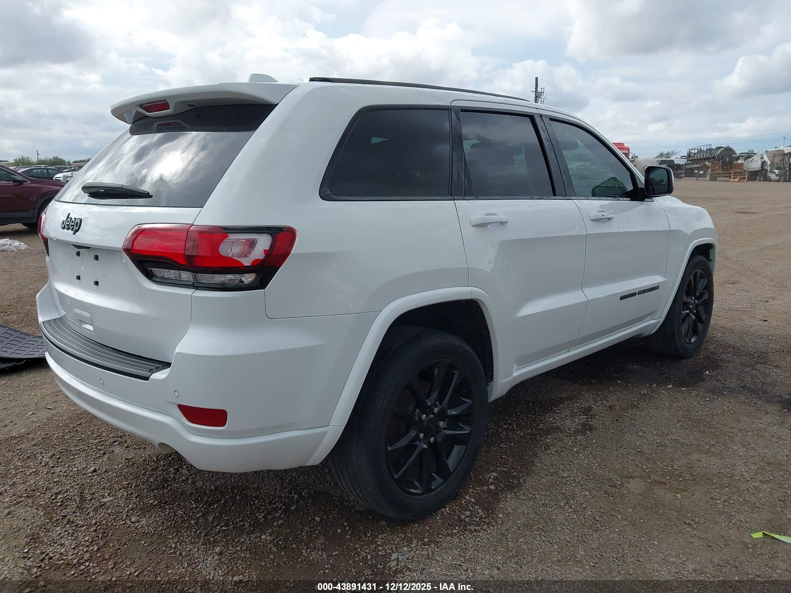 JEEP GRAND image 4