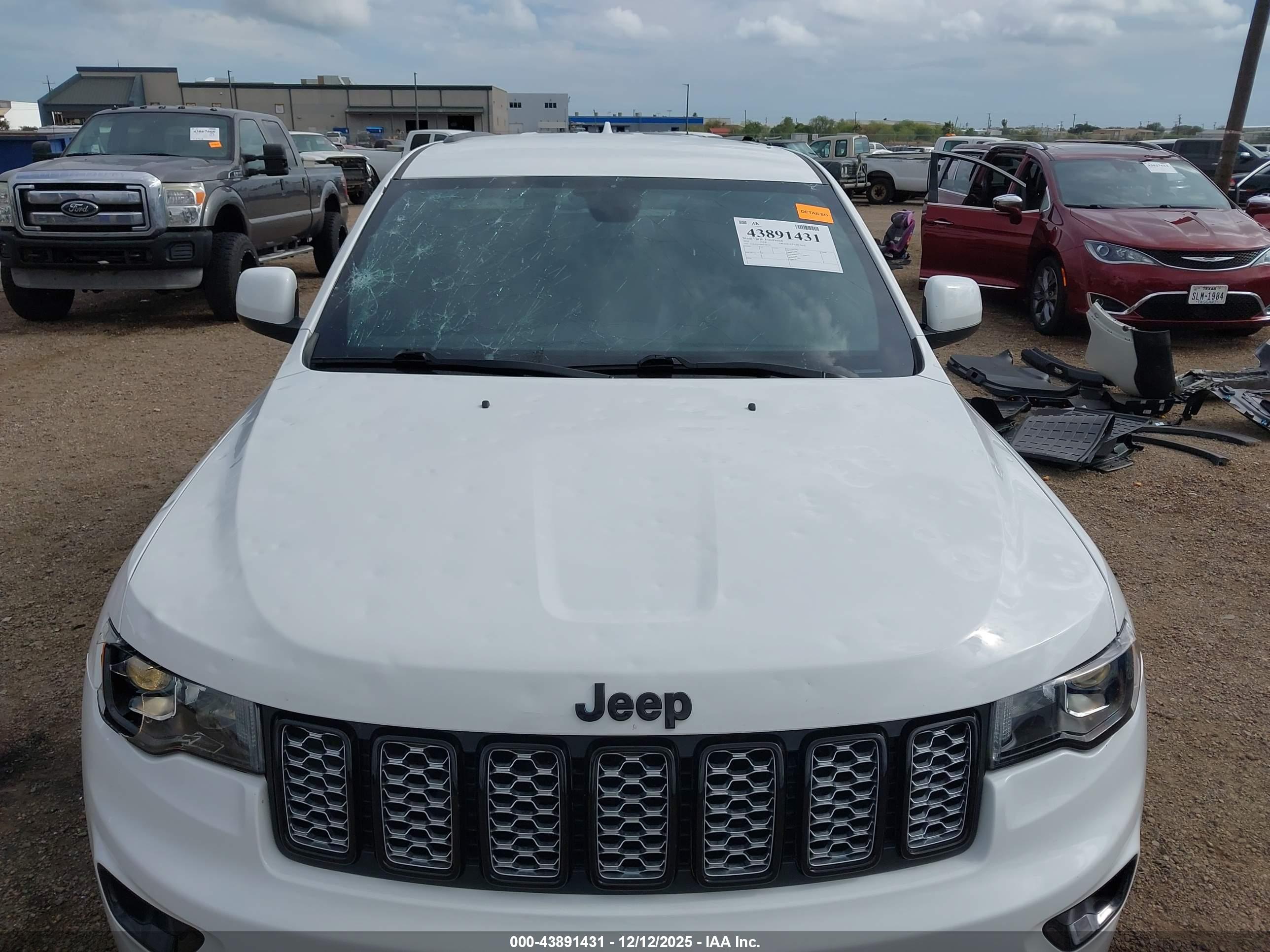 JEEP GRAND image 6